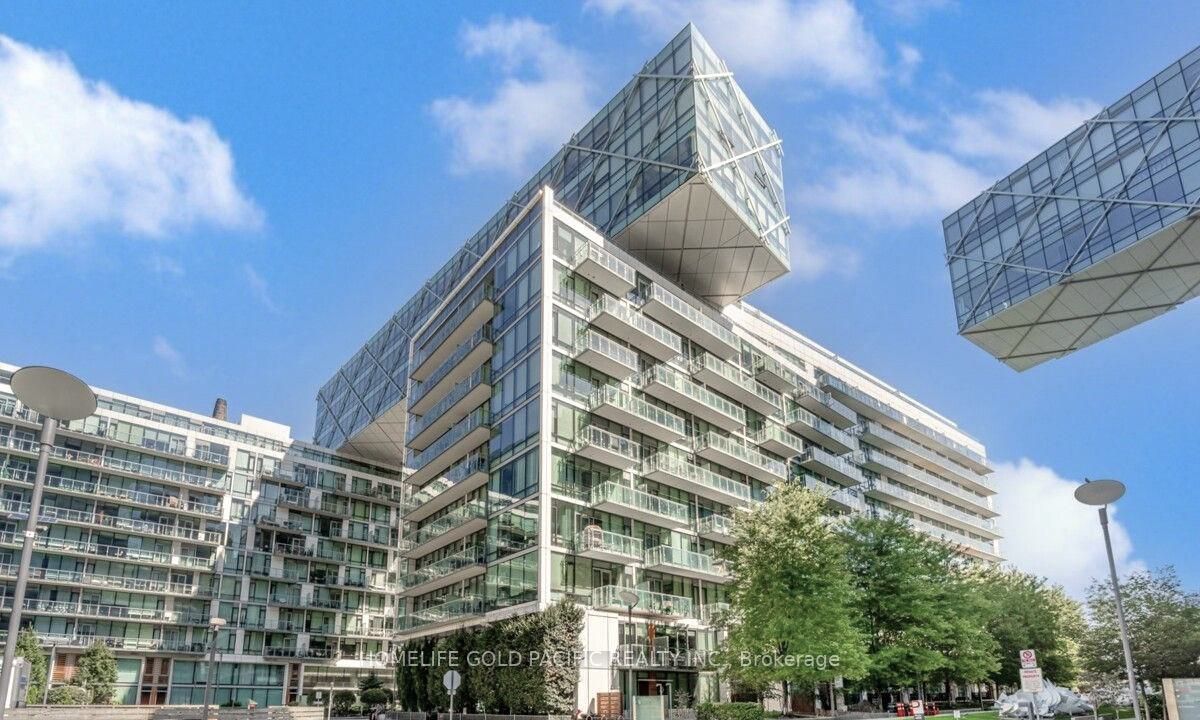 39 Queens Quay E 732, Toronto, ON M5E 0A5