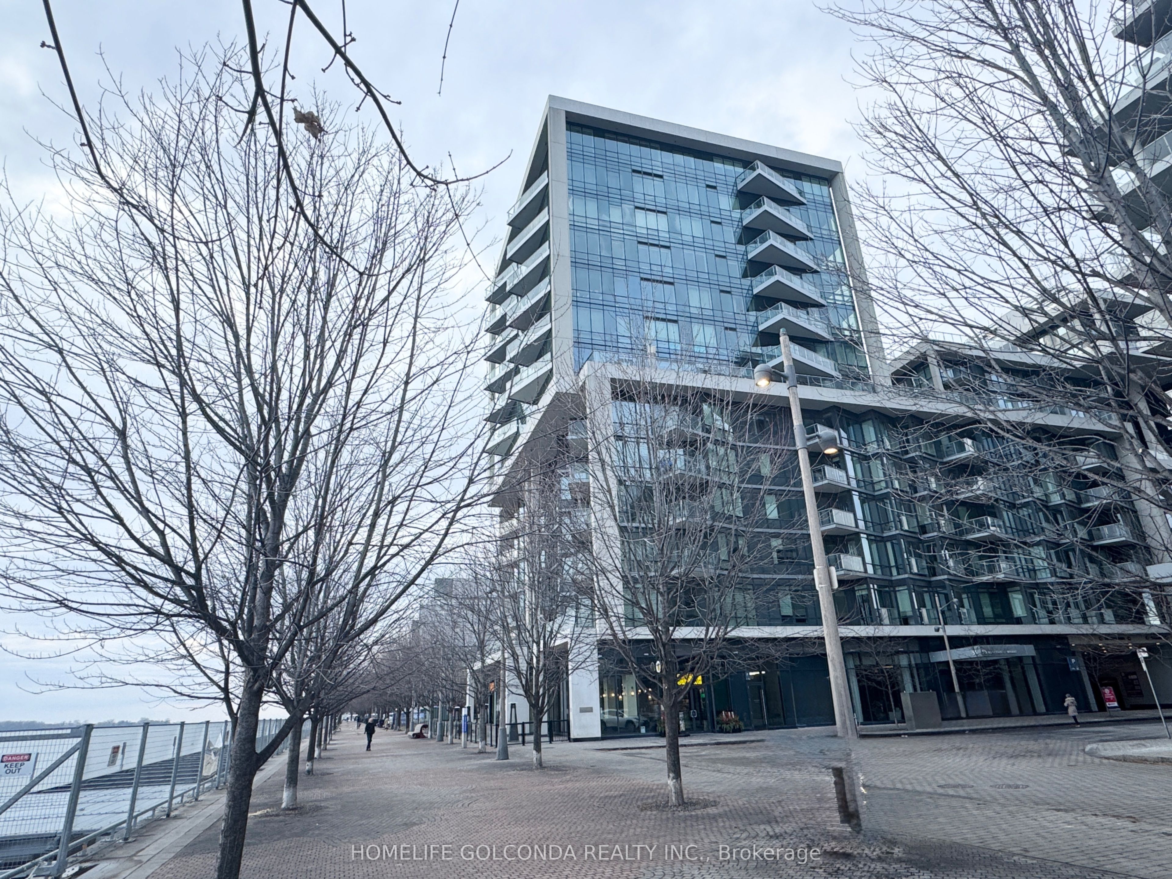 55 Merchants' Wharf Street 324, Toronto, ON M5A 0P2 photo 2