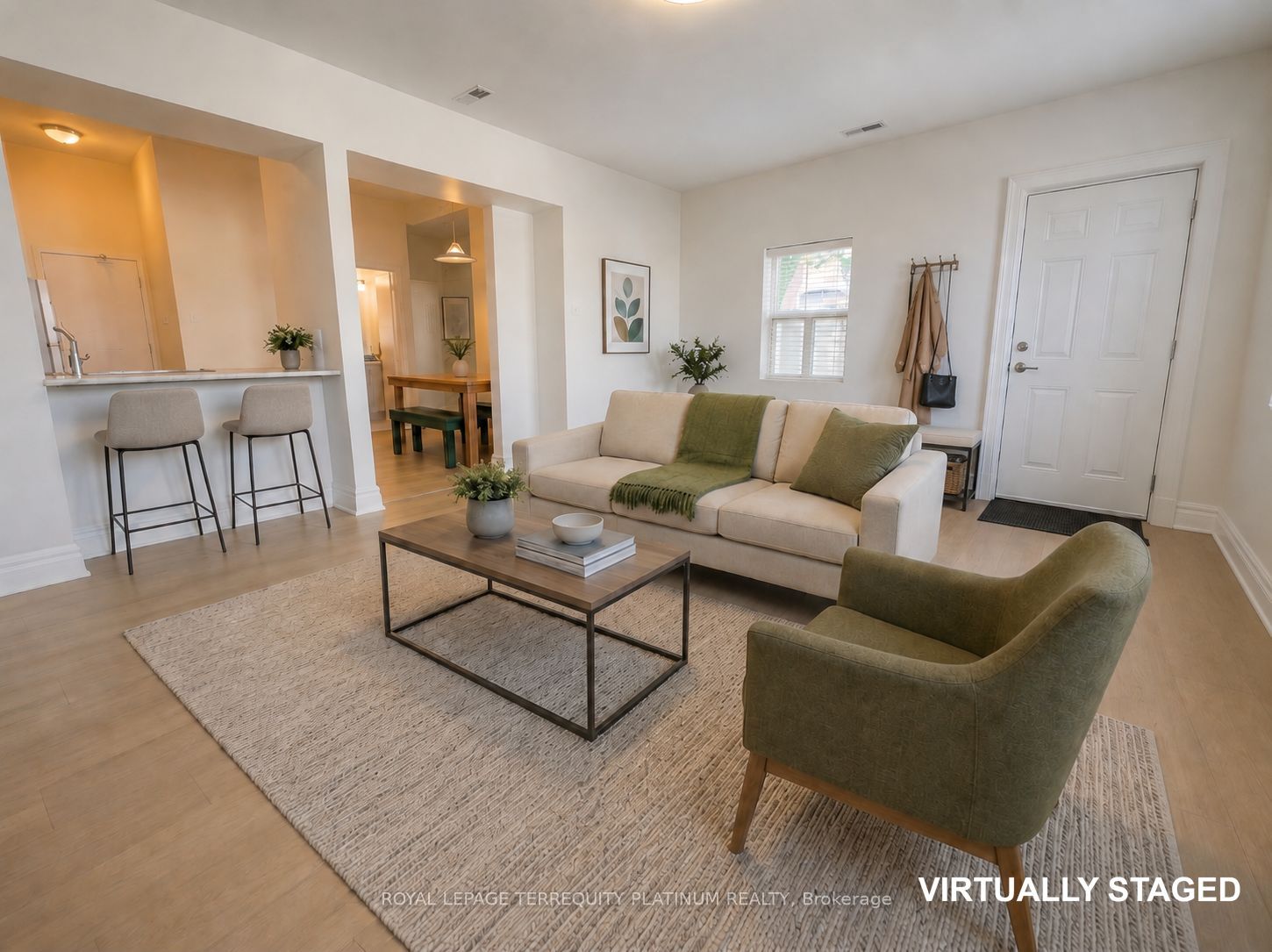 11 Beaconsfield Avenue 3/Main, Toronto, ON M6J 3J1
