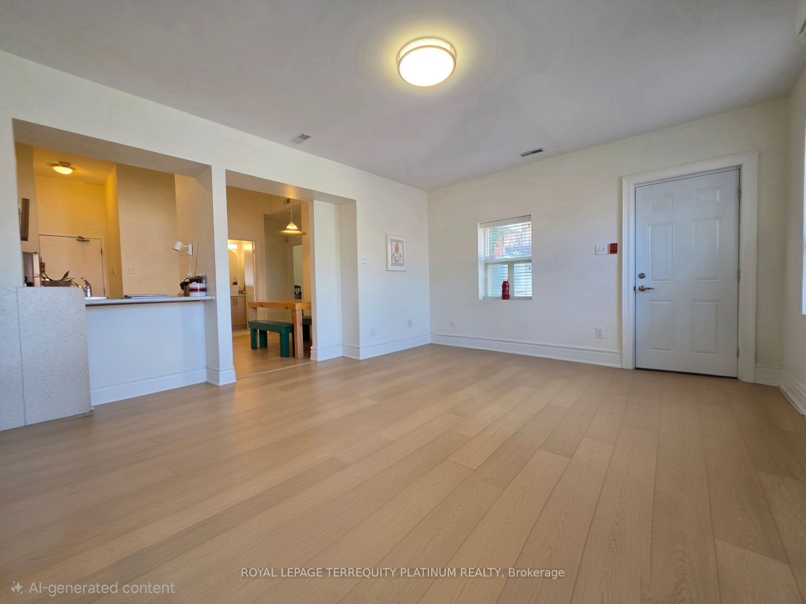11 Beaconsfield Avenue 3/Main, Toronto, ON M6J 3J1 photo 2