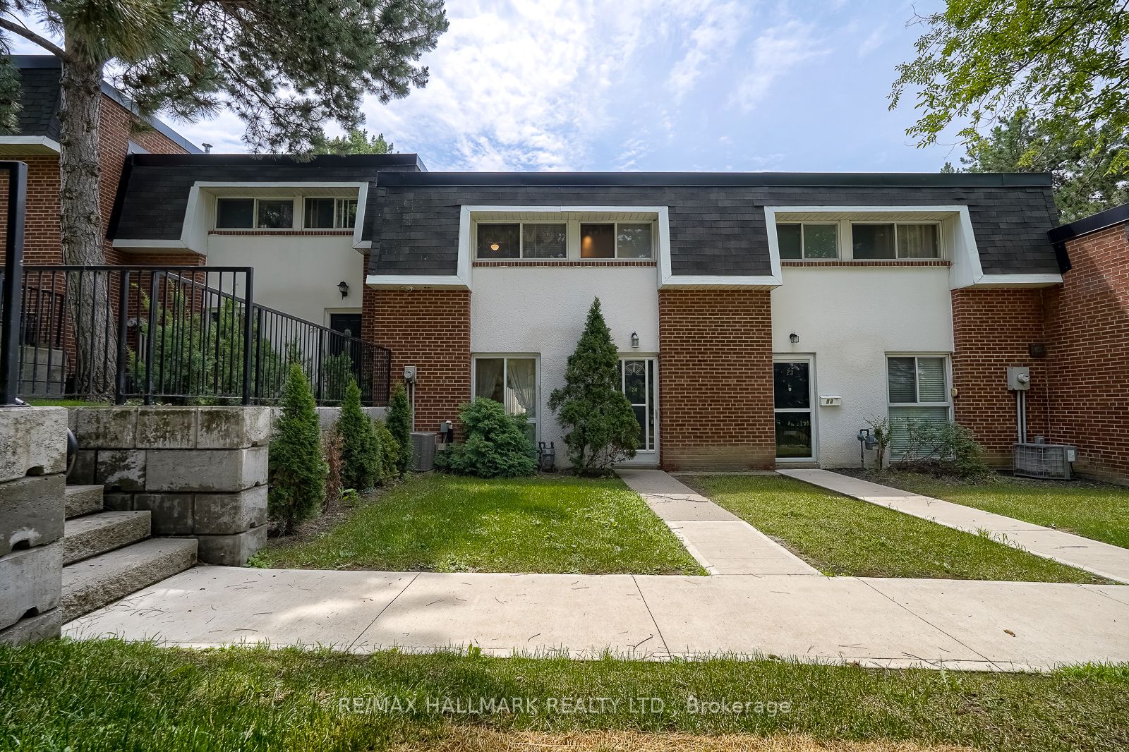 94 George Henry Boulevard 24, Toronto, ON M2J 1E7 photo 3