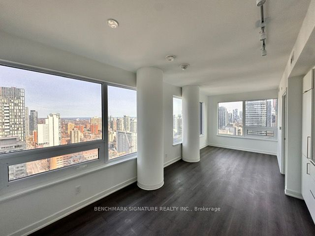8 Wellesley Street W 3312, Toronto, ON M4Y 0J5 photo 5