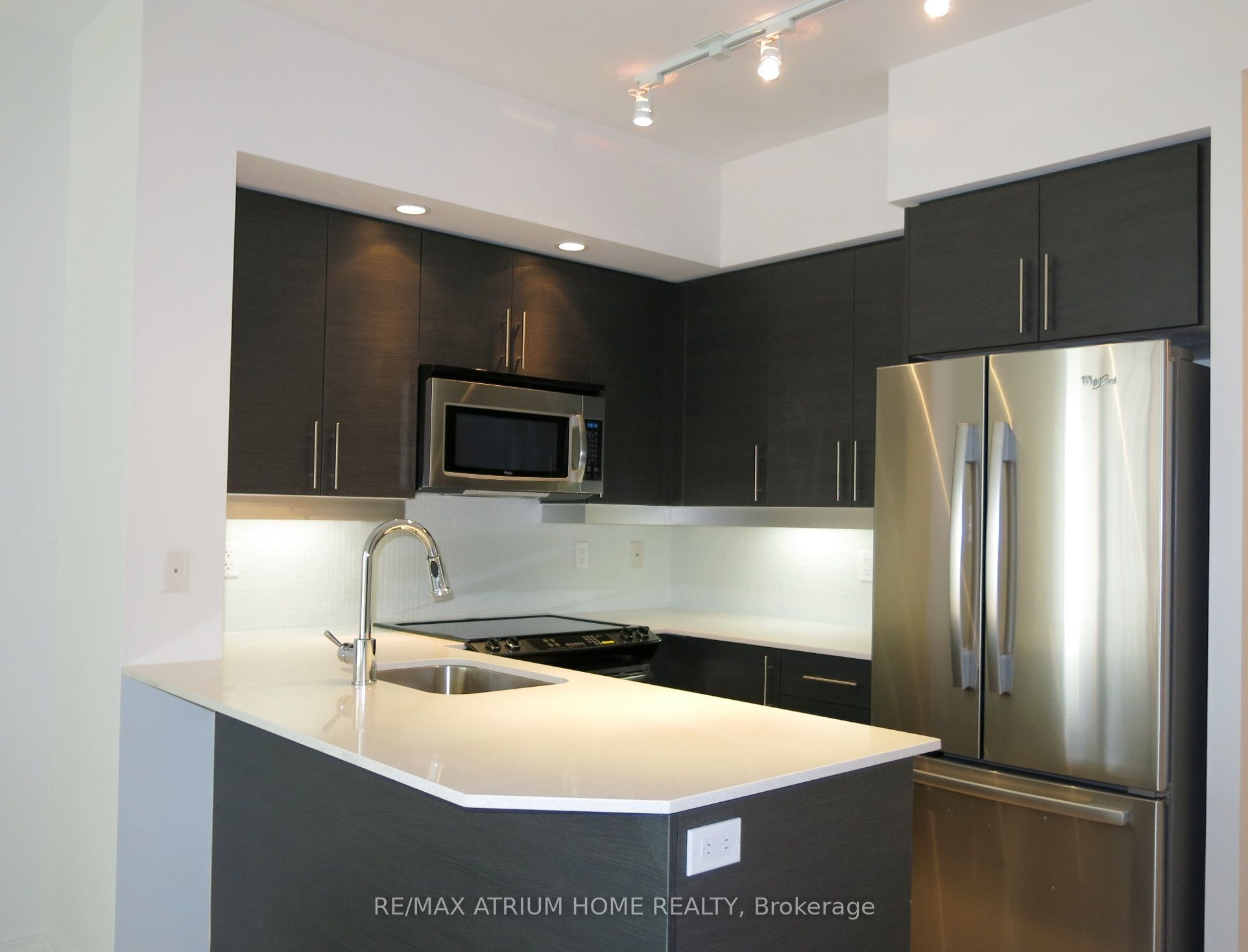 65 East Liberty Street 1509, Toronto, ON M6K 3R2 photo 2