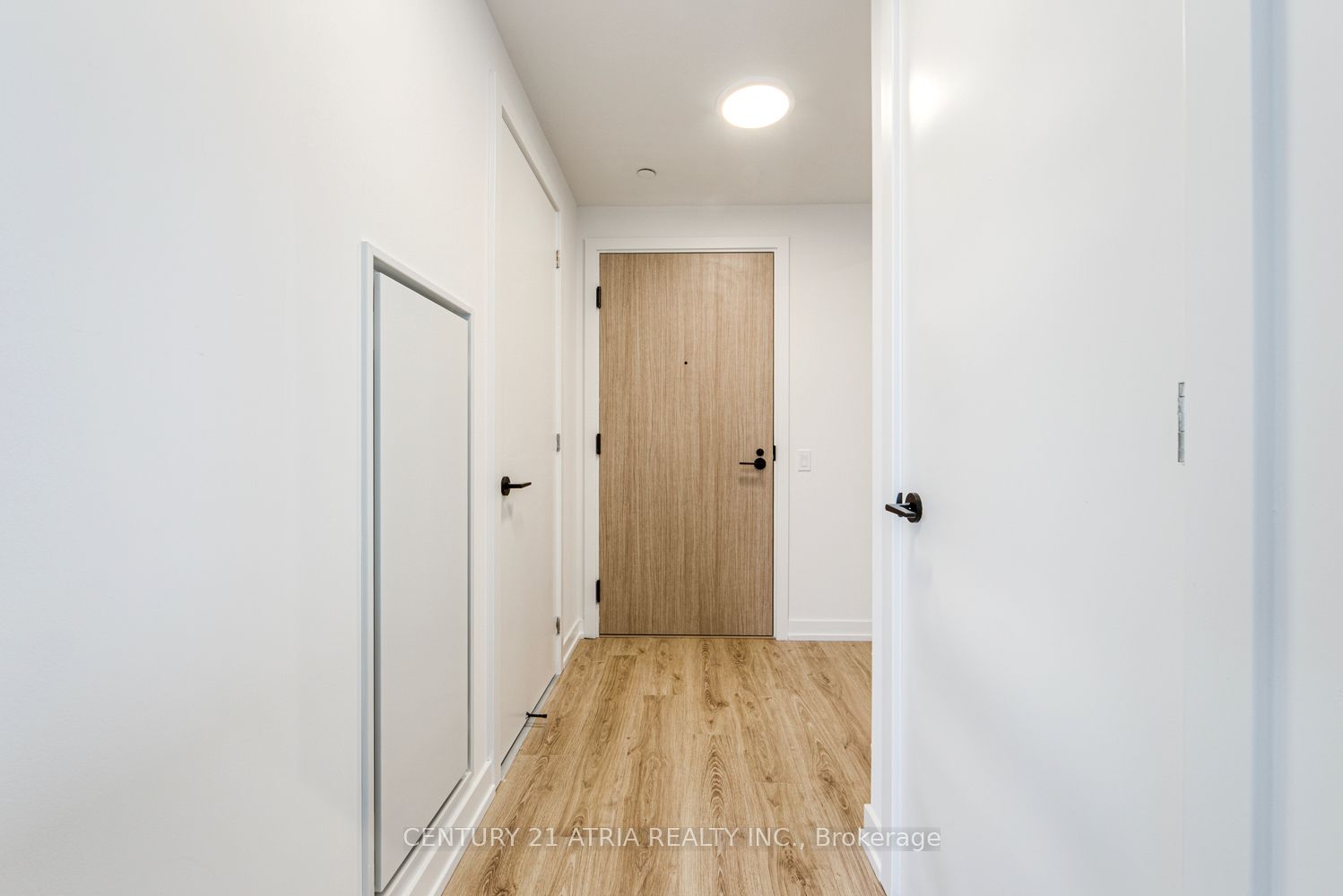 35 Parliament Street 2802, Toronto, ON M5A 0Z5 photo 2