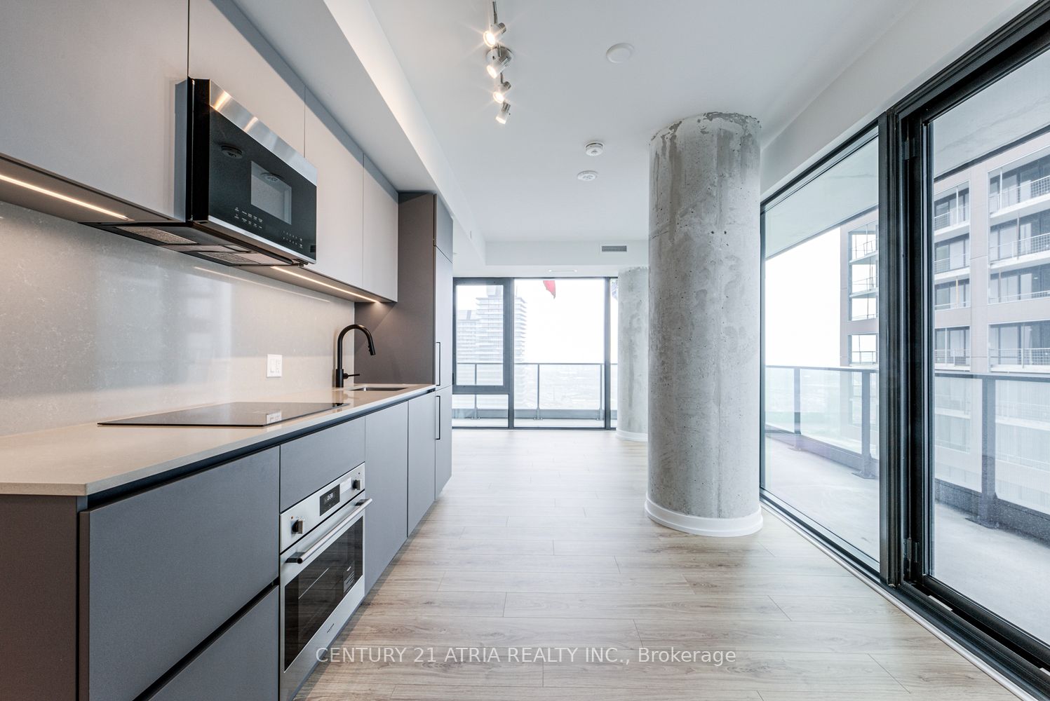 35 Parliament Street 2802, Toronto, ON M5A 0Z5 photo 5