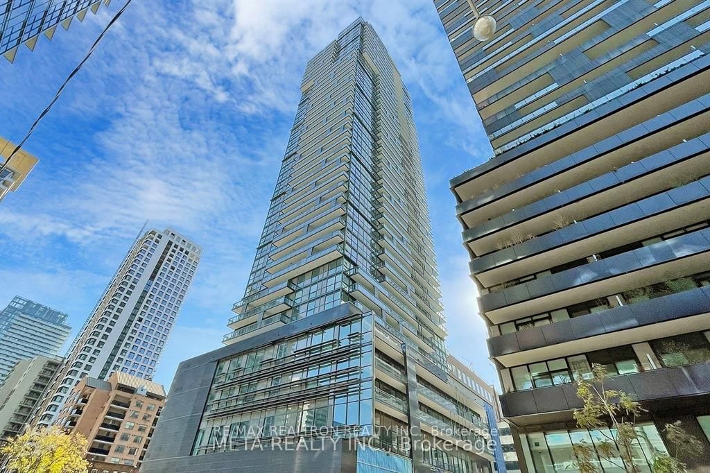 39 Roehampton Avenue 4301, Toronto, ON M4P 0B9