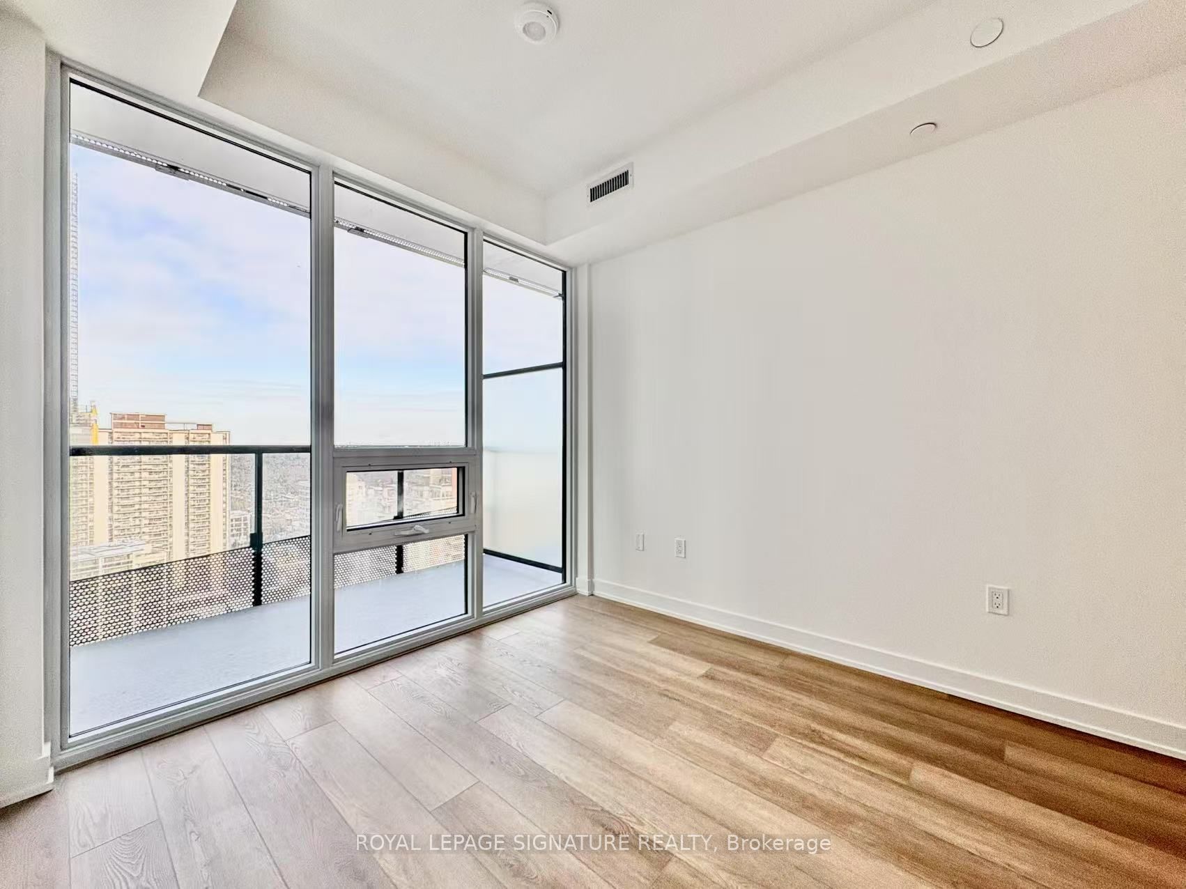 117 Broadway Avenue 2006, Toronto, ON M4P 1V3 photo 4