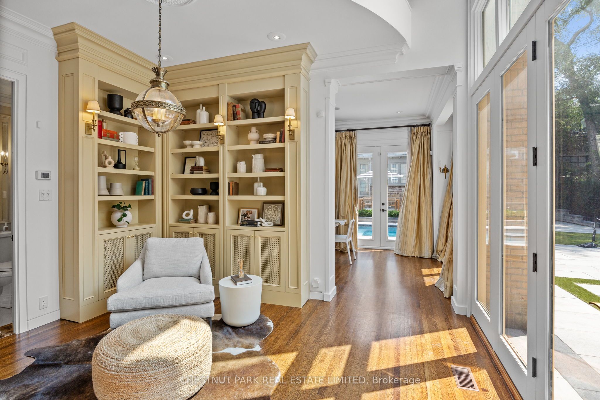 103 Dunloe Road, Toronto, ON M5P 2T7 photo 4