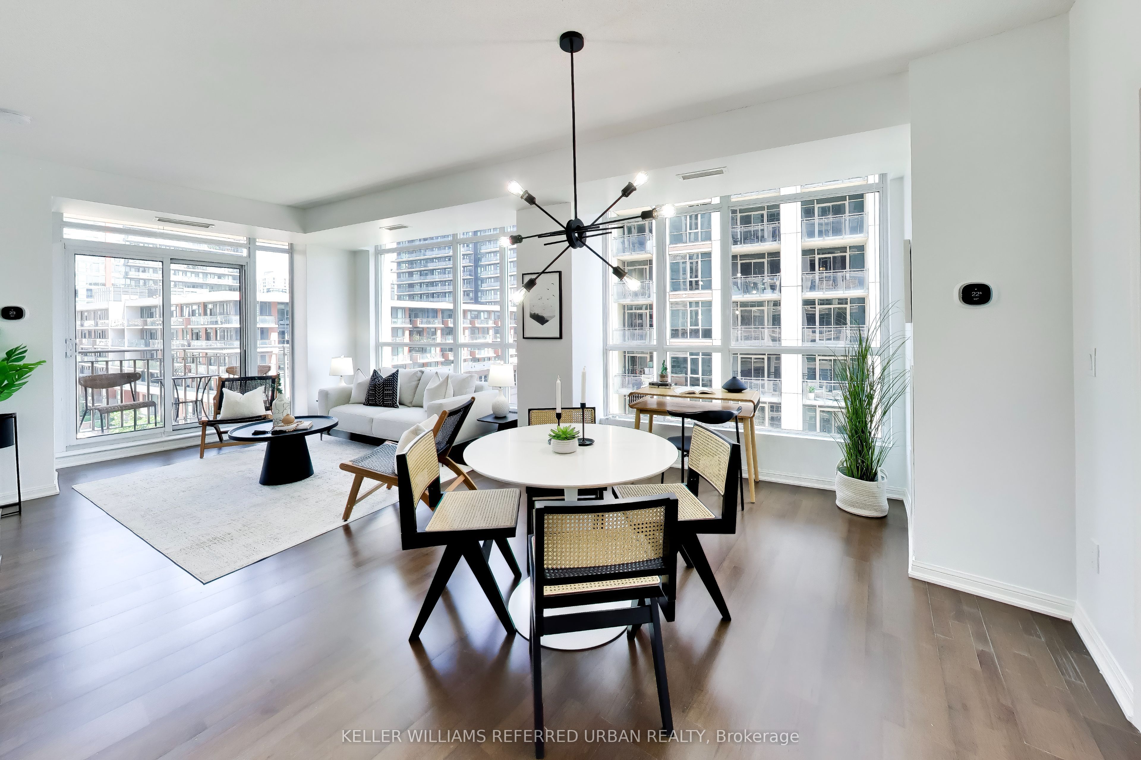 628 Fleet Street 624, Toronto, ON M5V 1A8 photo 4