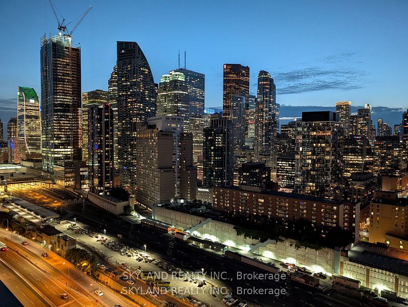 55 Cooper Street 2705, Toronto, ON M5E 0G1