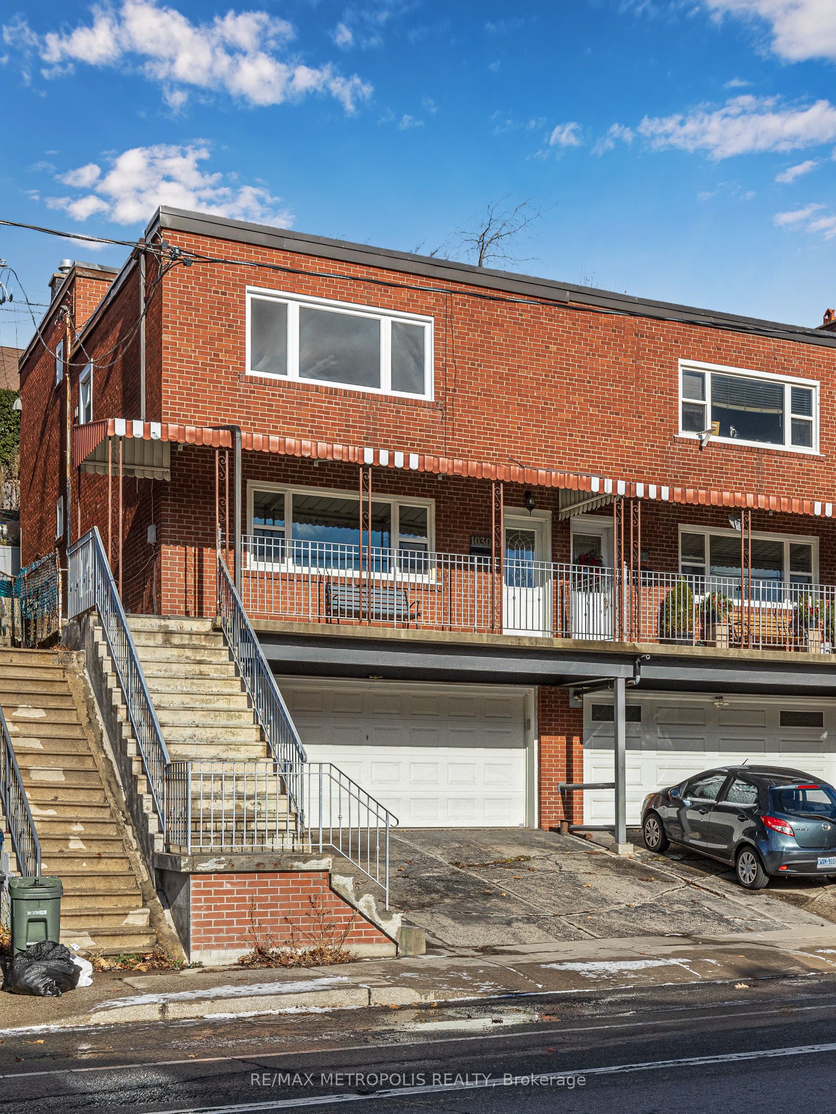1030 Davenport Road 2, Toronto, ON M6G 2B9 photo 2