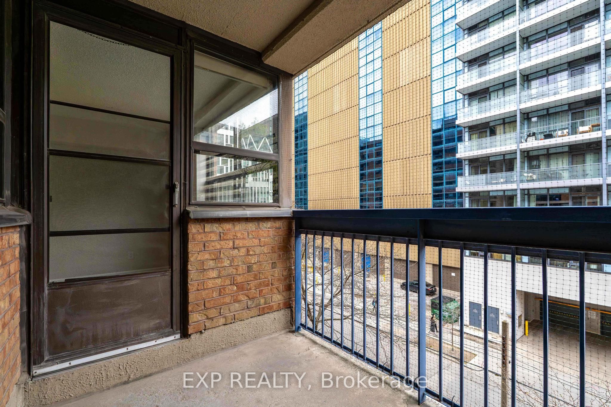 60 St Patrick Street 435, Toronto, ON M5T 2X5 photo 5