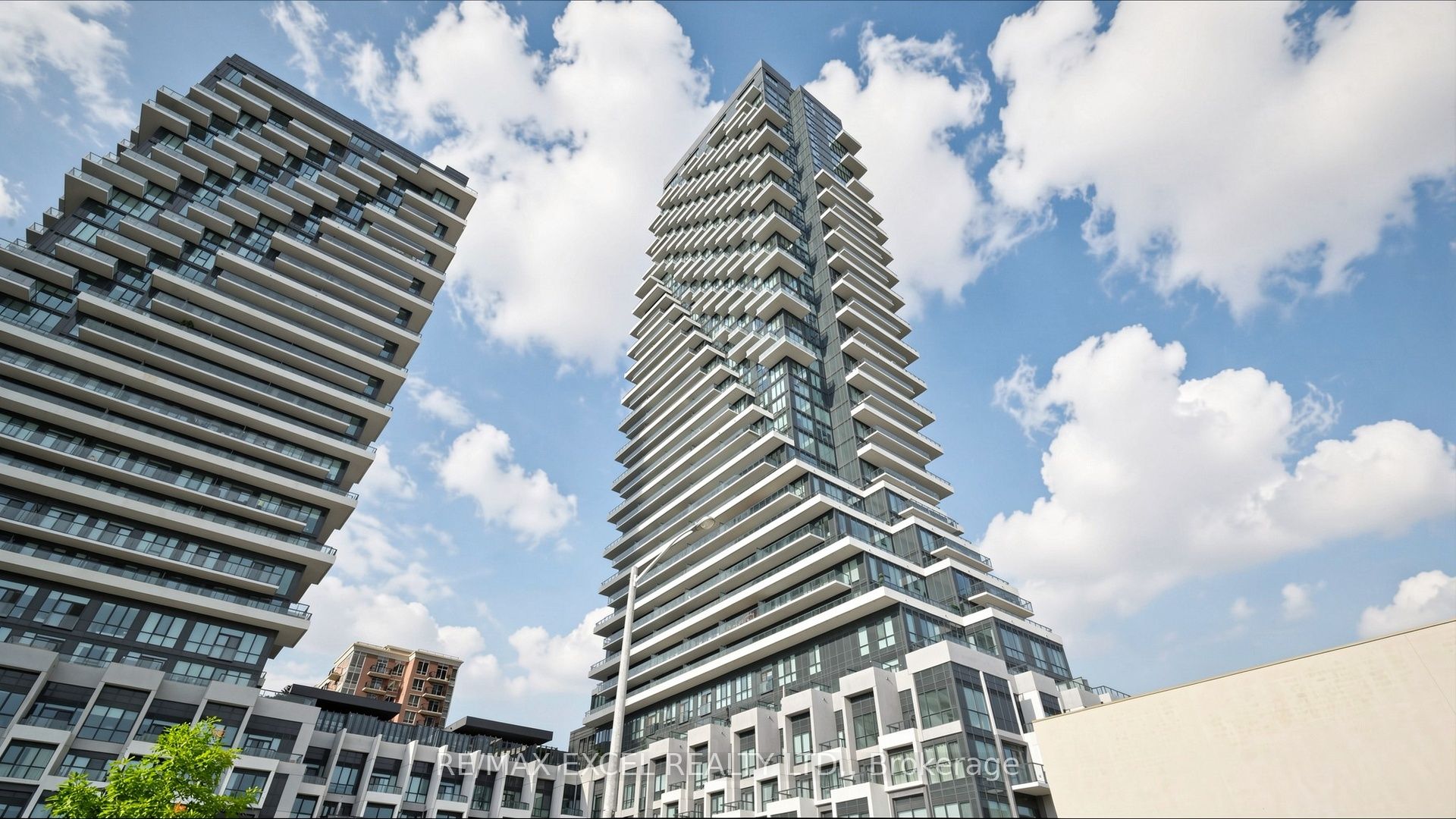 30 Inn on the park Drive 3010, Toronto, ON M3C 0P7 photo 2