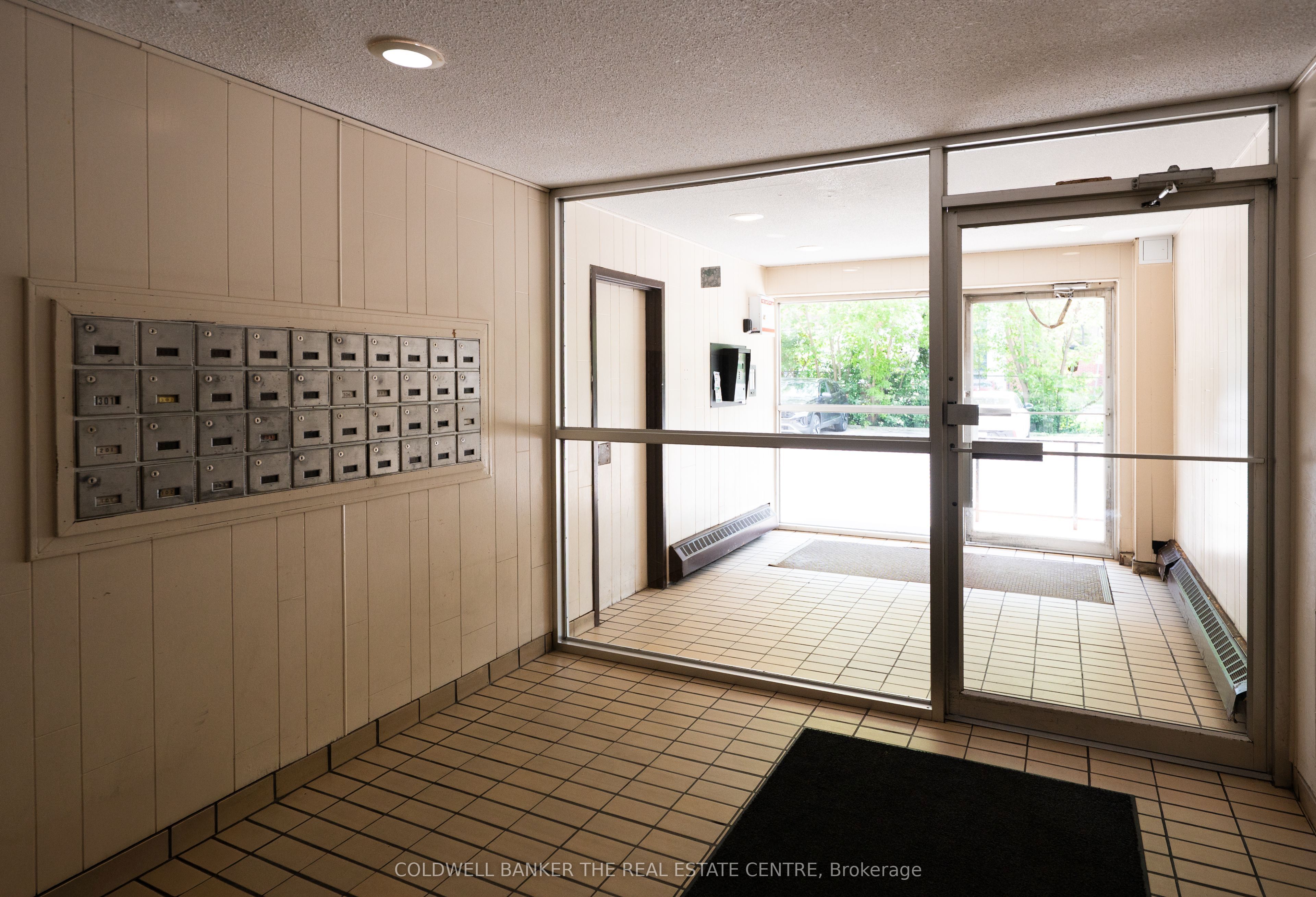 1690 Victoria Park Avenue 404, Toronto, ON M1R 1R1 photo 5