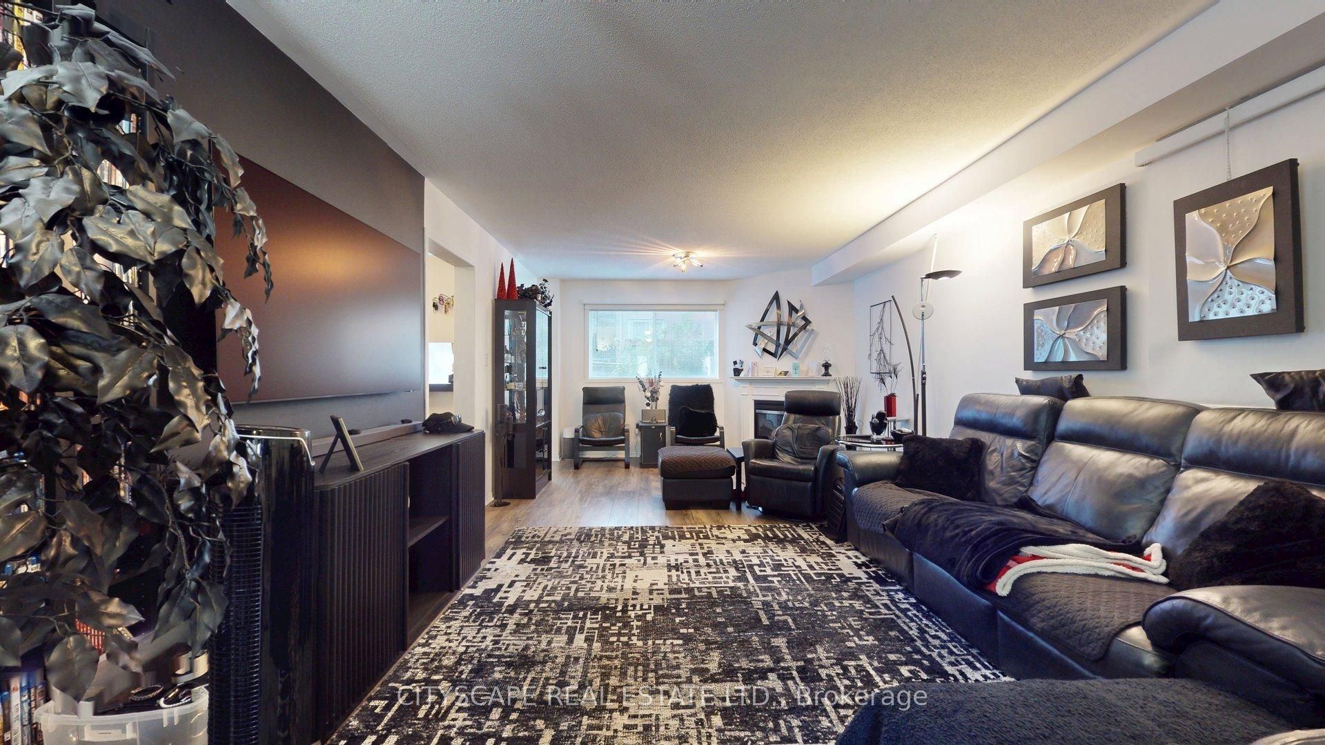 22 Windom Road, Toronto, ON M3C 3Z4 photo 4