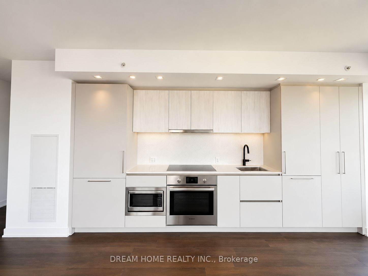 609 Sherbourne Street 3009, Toronto, ON M4X 0A4 photo 2