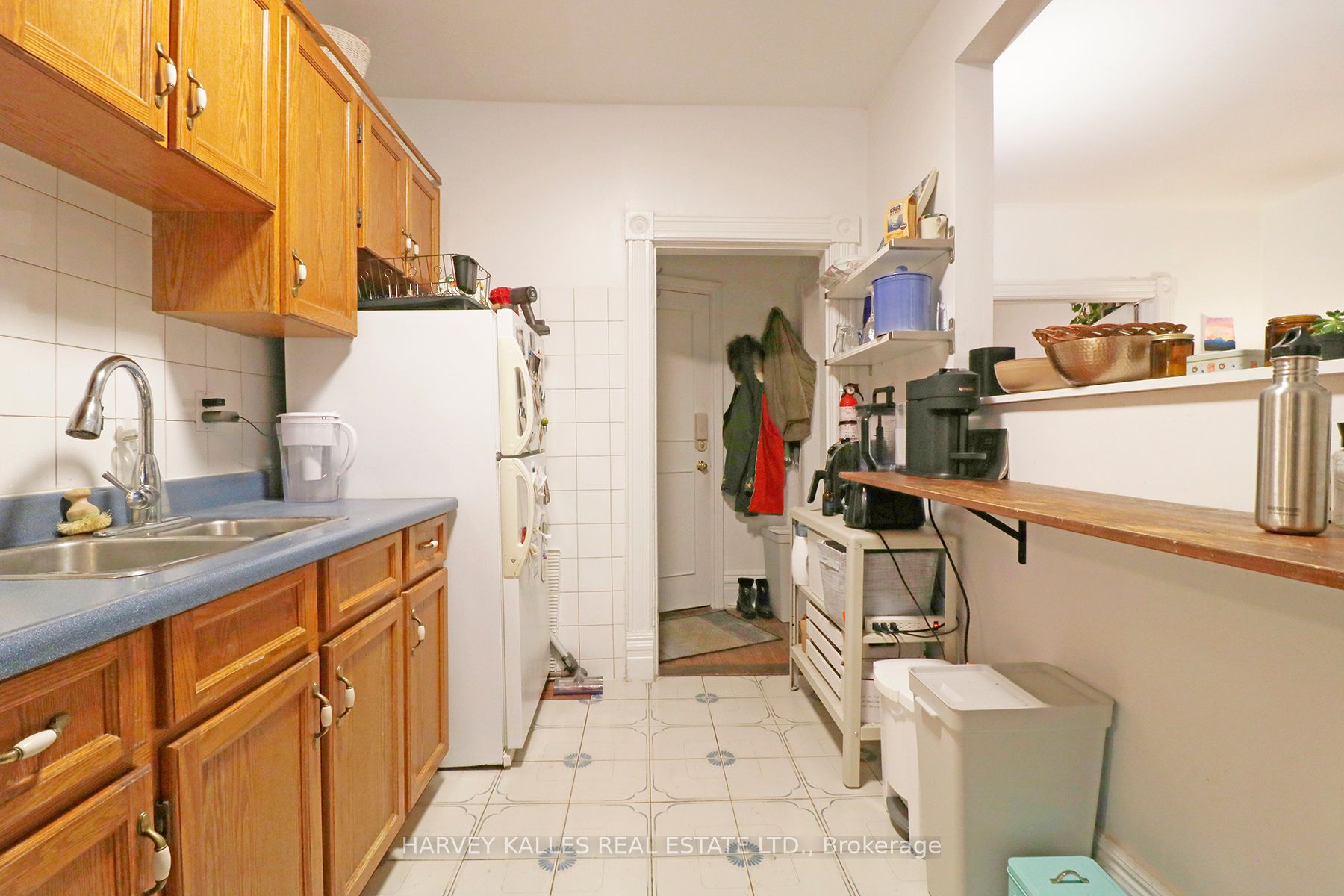 107 Concord Avenue 2A, Toronto, ON M6H 2P2 photo 4