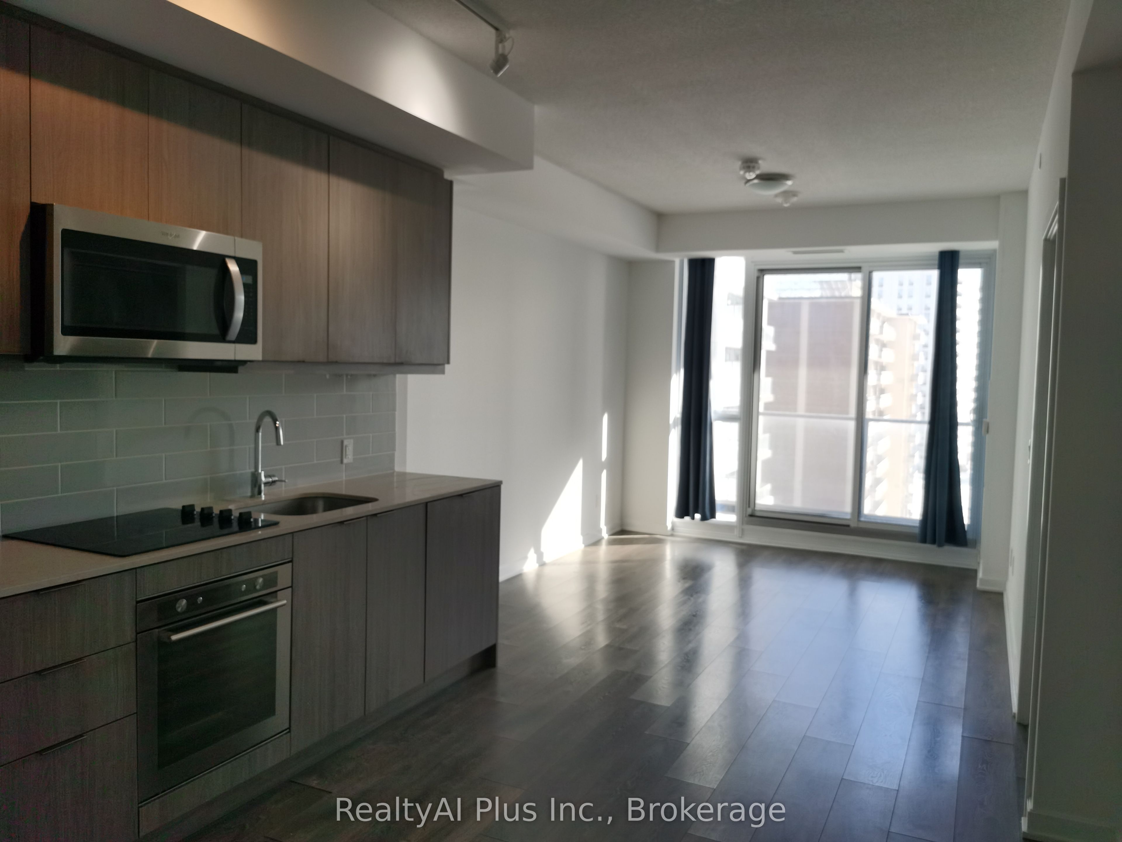 38 Forest Manor Road 605, Toronto, ON M2J 1M5