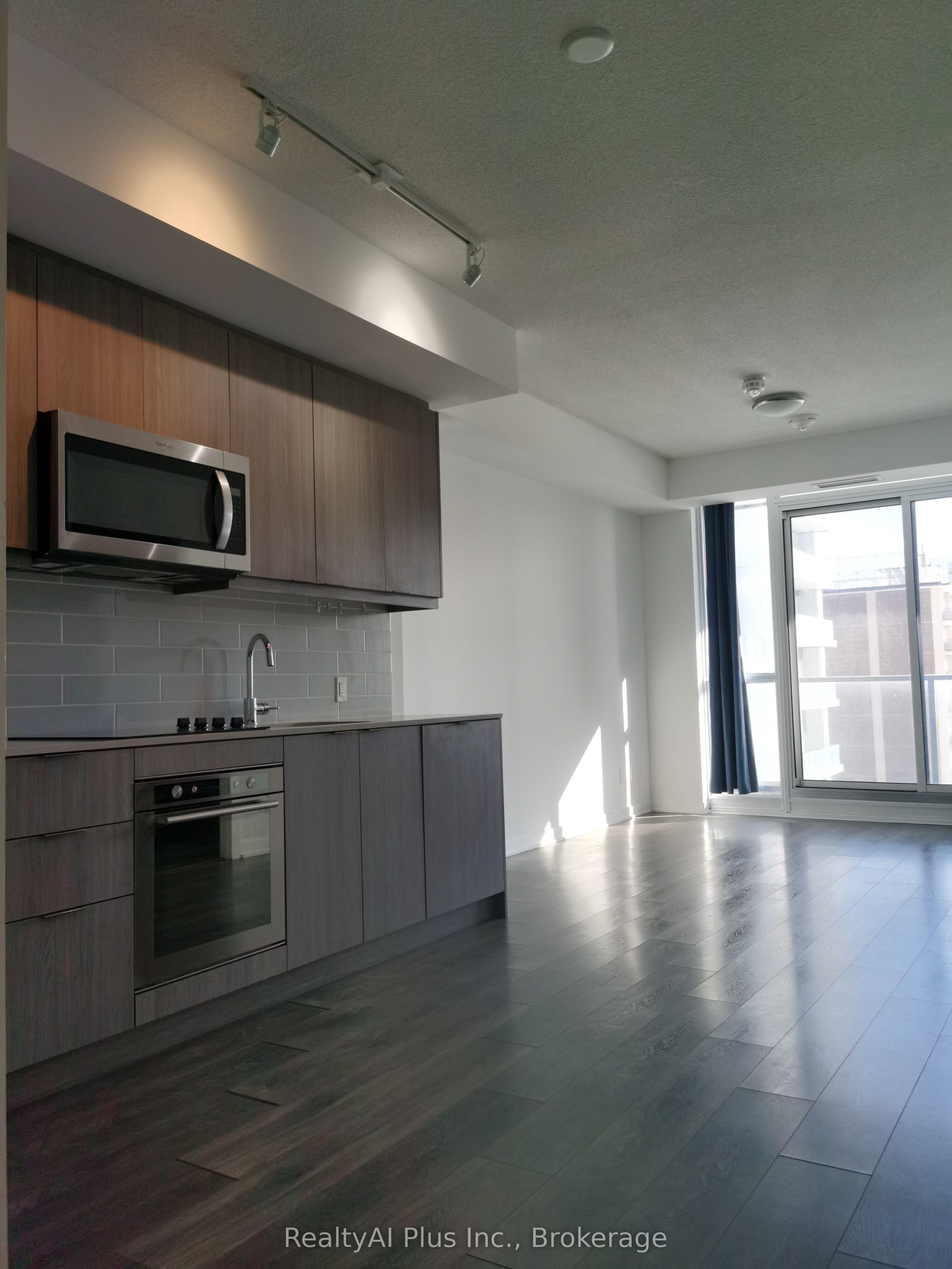 38 Forest Manor Road 605, Toronto, ON M2J 1M5 photo 2