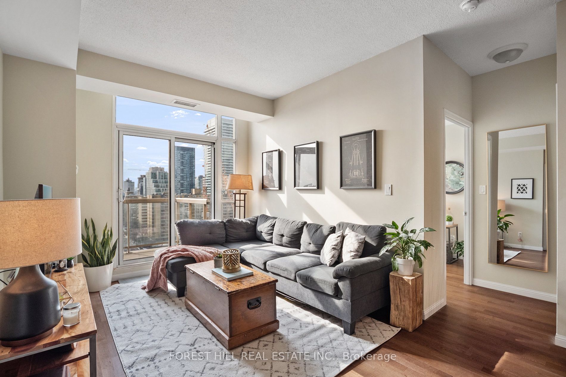 900 Mount Pleasant Road 1501, Toronto, ON M4P 3J9 photo 3