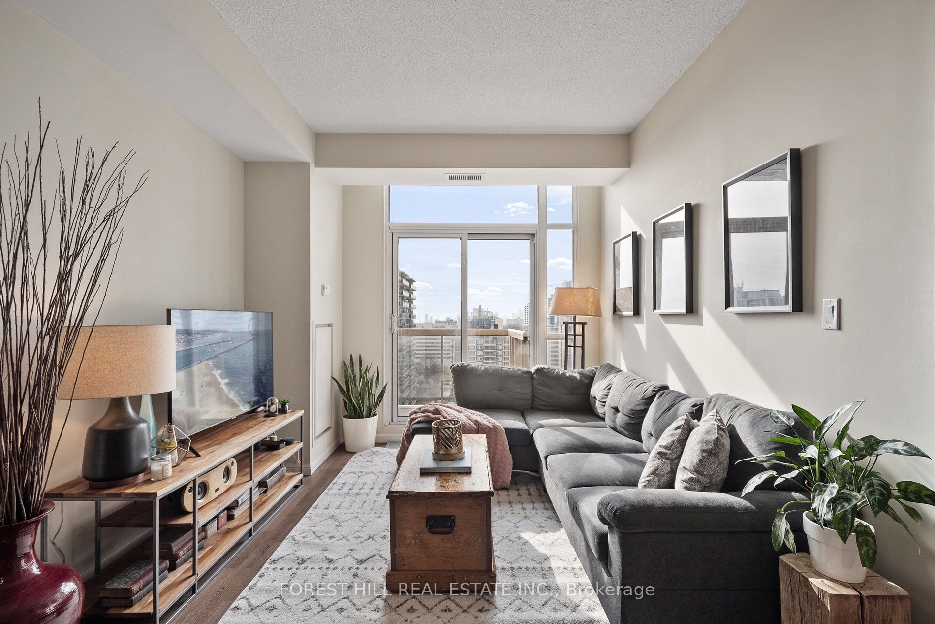 900 Mount Pleasant Road 1501, Toronto, ON M4P 3J9 photo 5