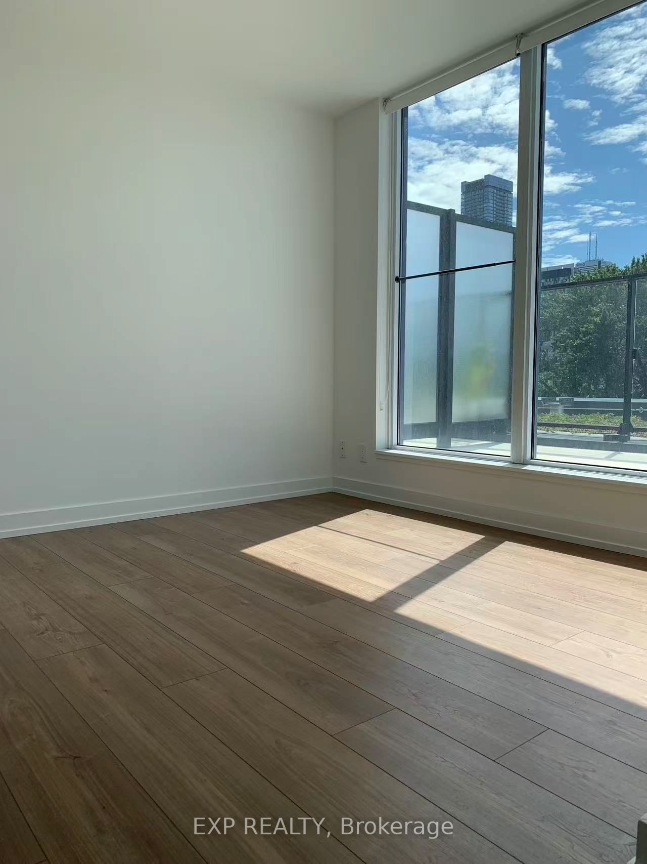 203 College Street 502, Toronto, ON M5T 0C8 photo 5