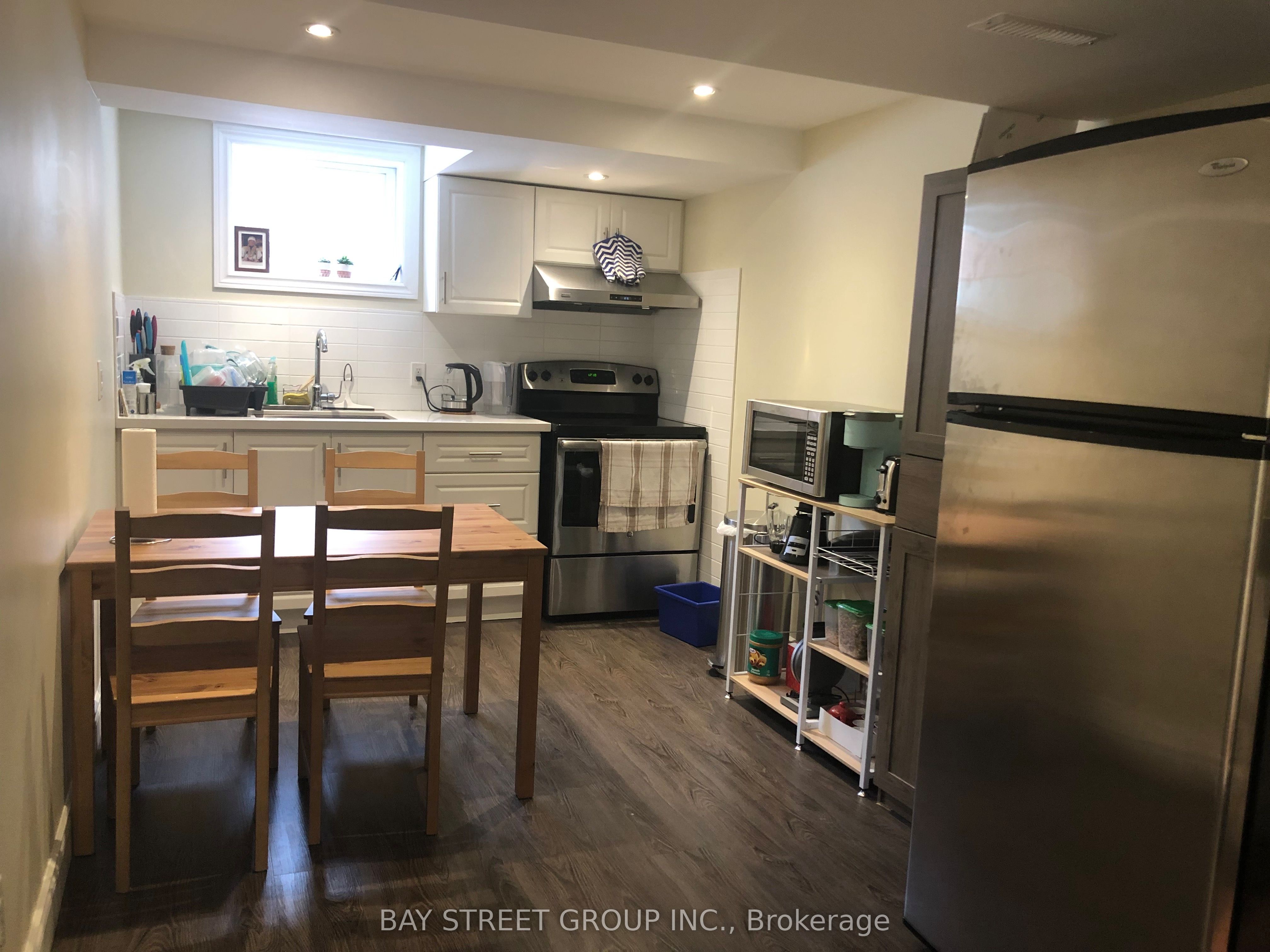 Lower 123 Searle Avenue, Toronto, ON M3H 4B1 photo 2