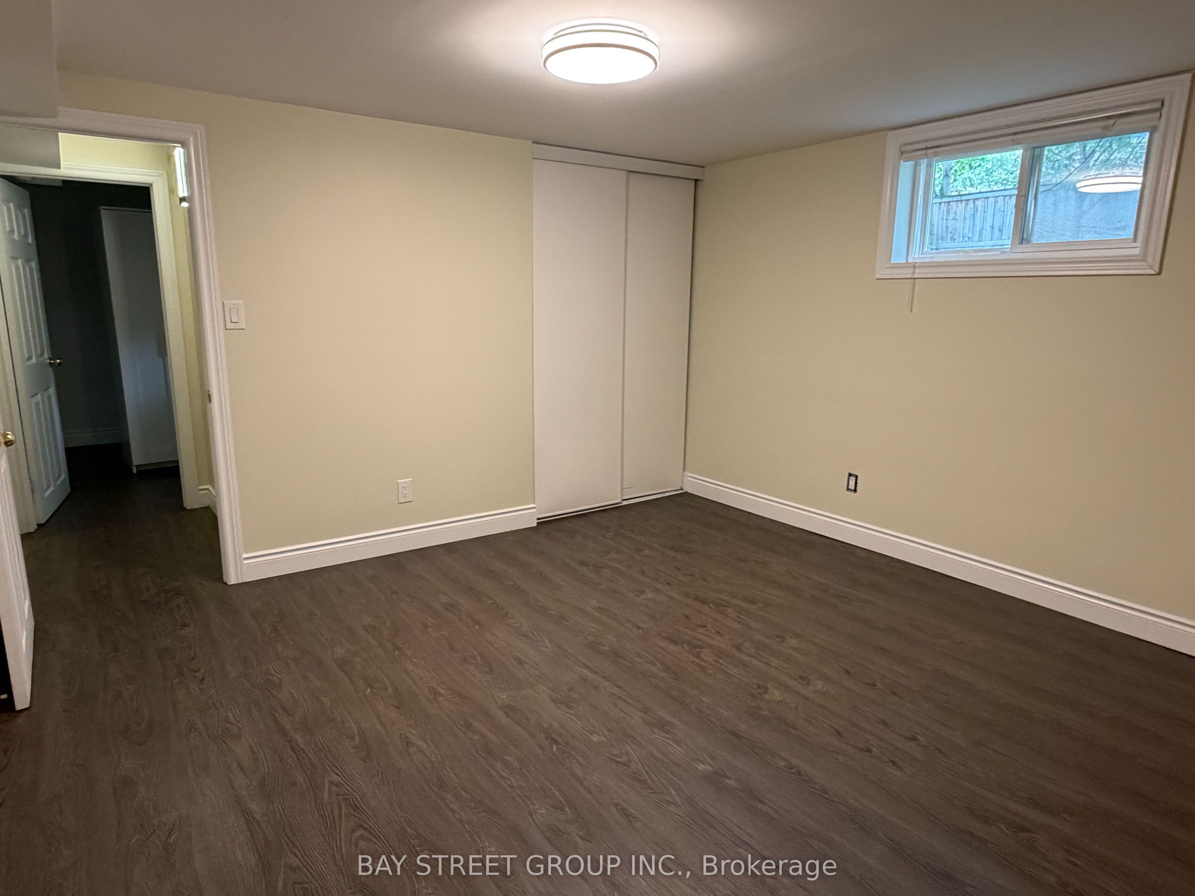 Lower 123 Searle Avenue, Toronto, ON M3H 4B1 photo 4