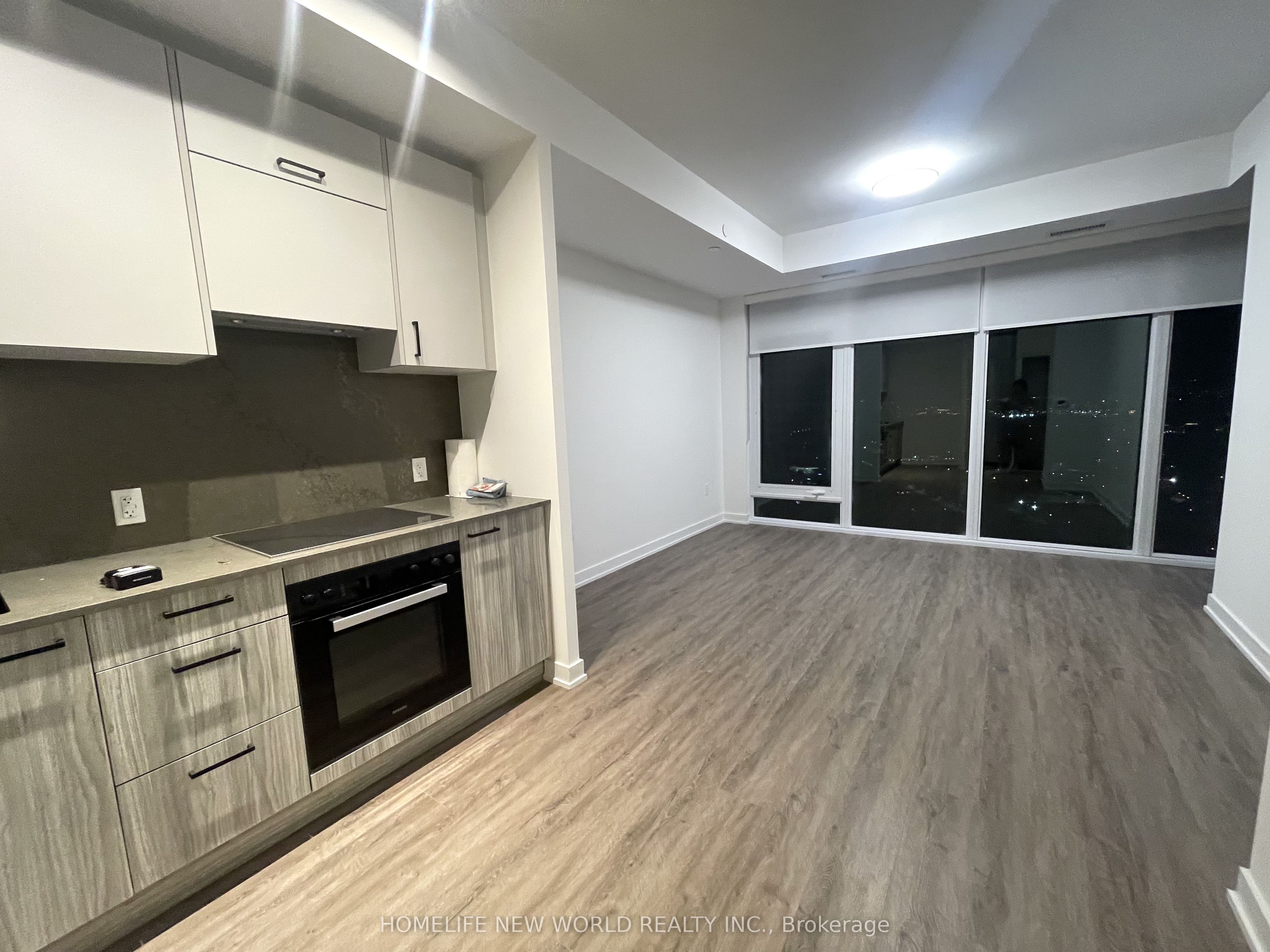 1 Quarrington Lane 3608, Toronto, ON M3C 0S4 photo 2