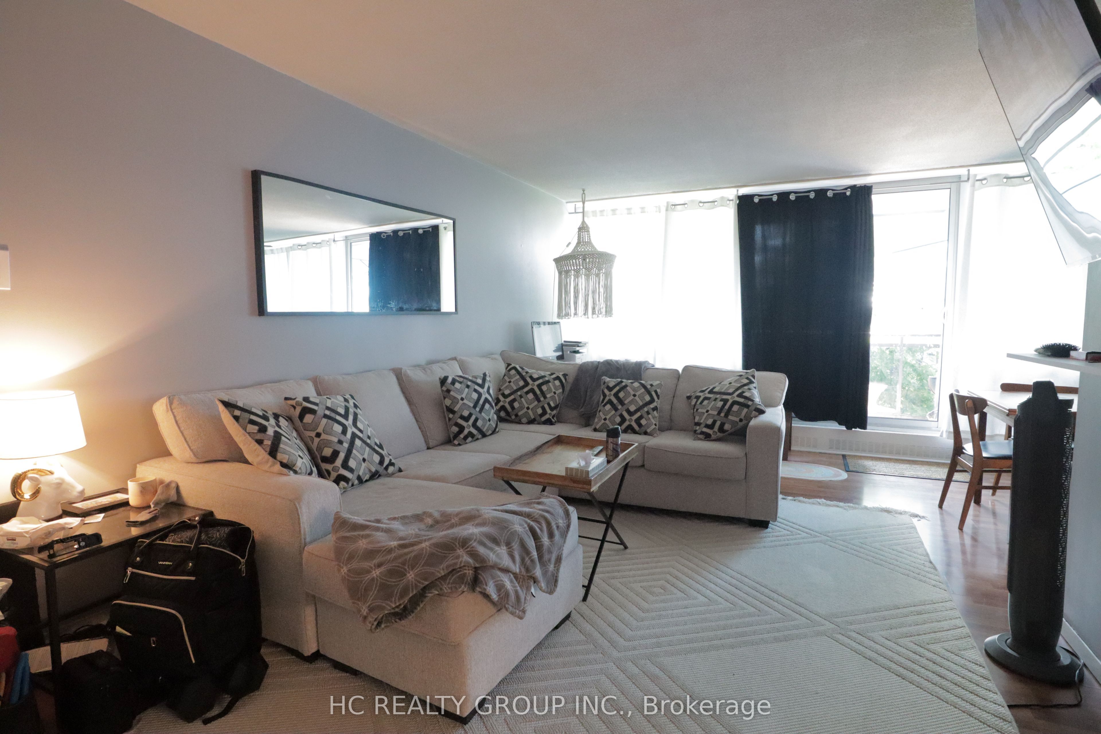 10 Sunrise Avenue 419, Toronto, ON M4R 2R1 photo 4