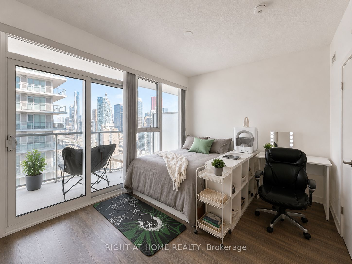 20 Richardson Street 3106, Toronto, ON M5A 0S6