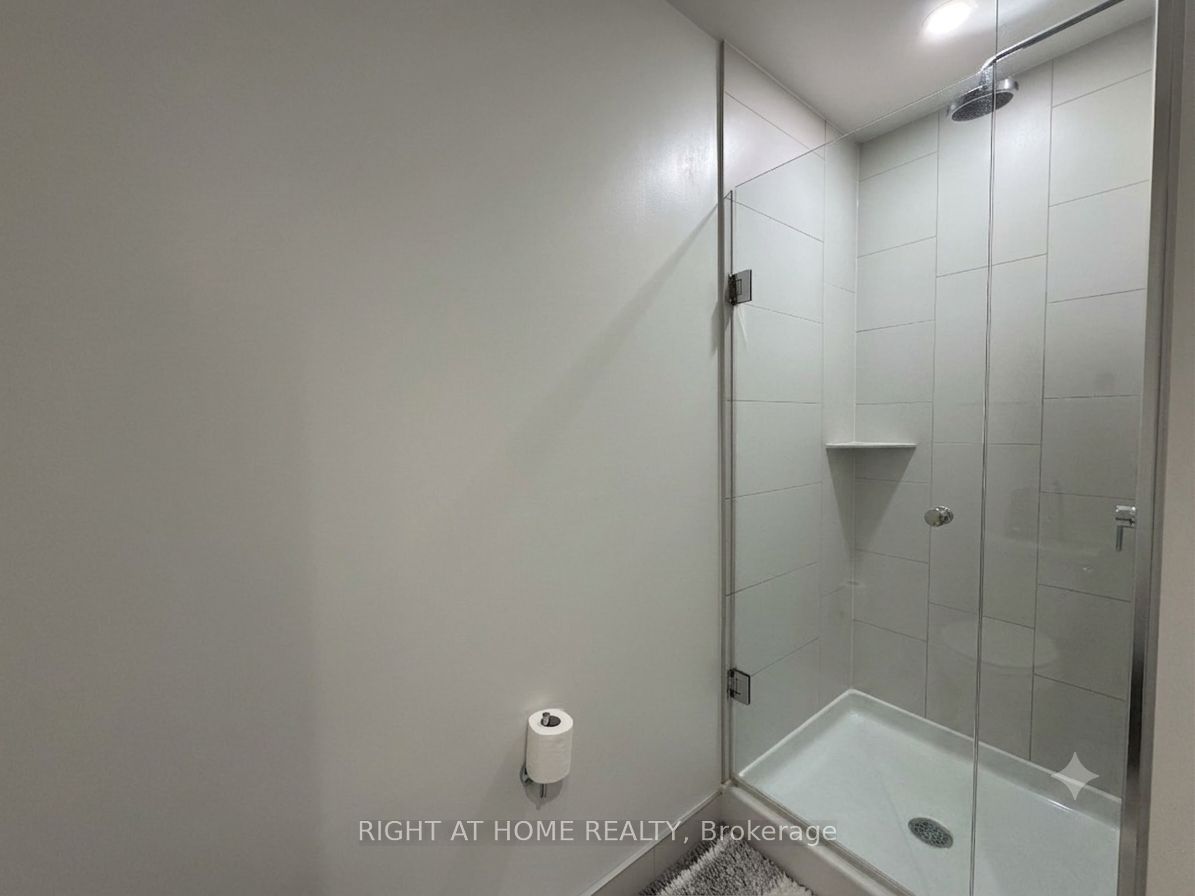 20 Richardson Street 3106, Toronto, ON M5A 0S6 photo 5