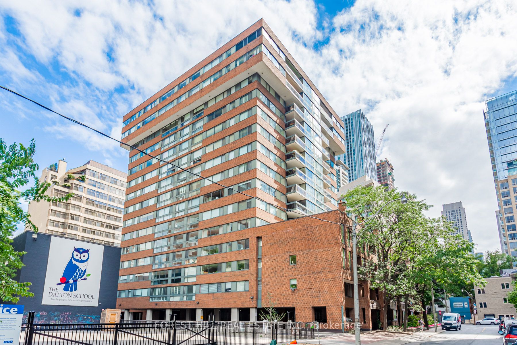 15 Mcmurrich Street PH01, Toronto, ON M5R 3M6