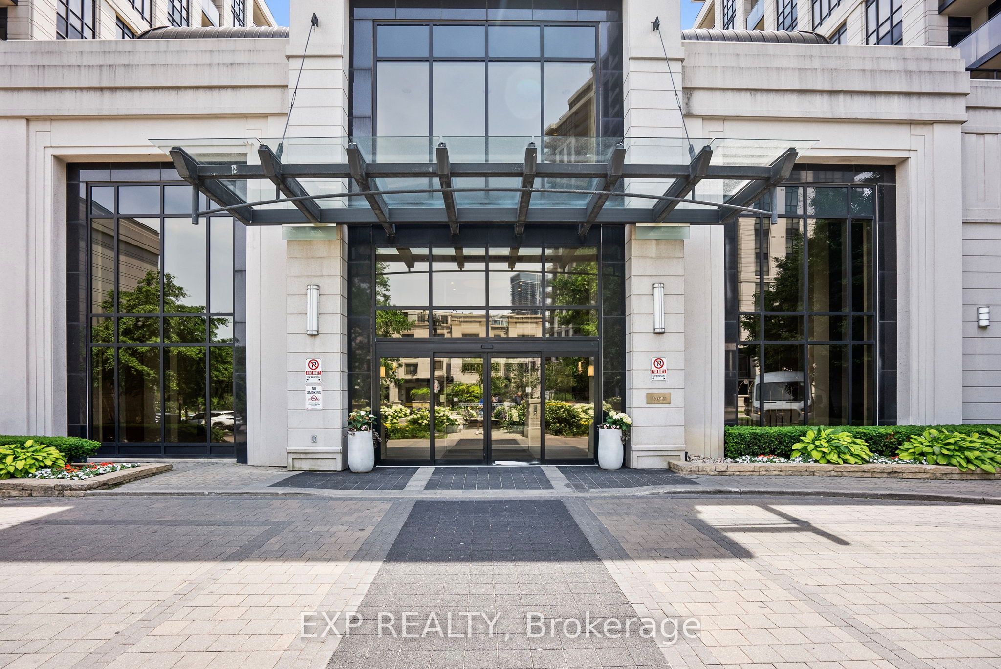 100 Harrison Garden Boulevard 1702, Toronto, ON M2N 0C2 photo 2