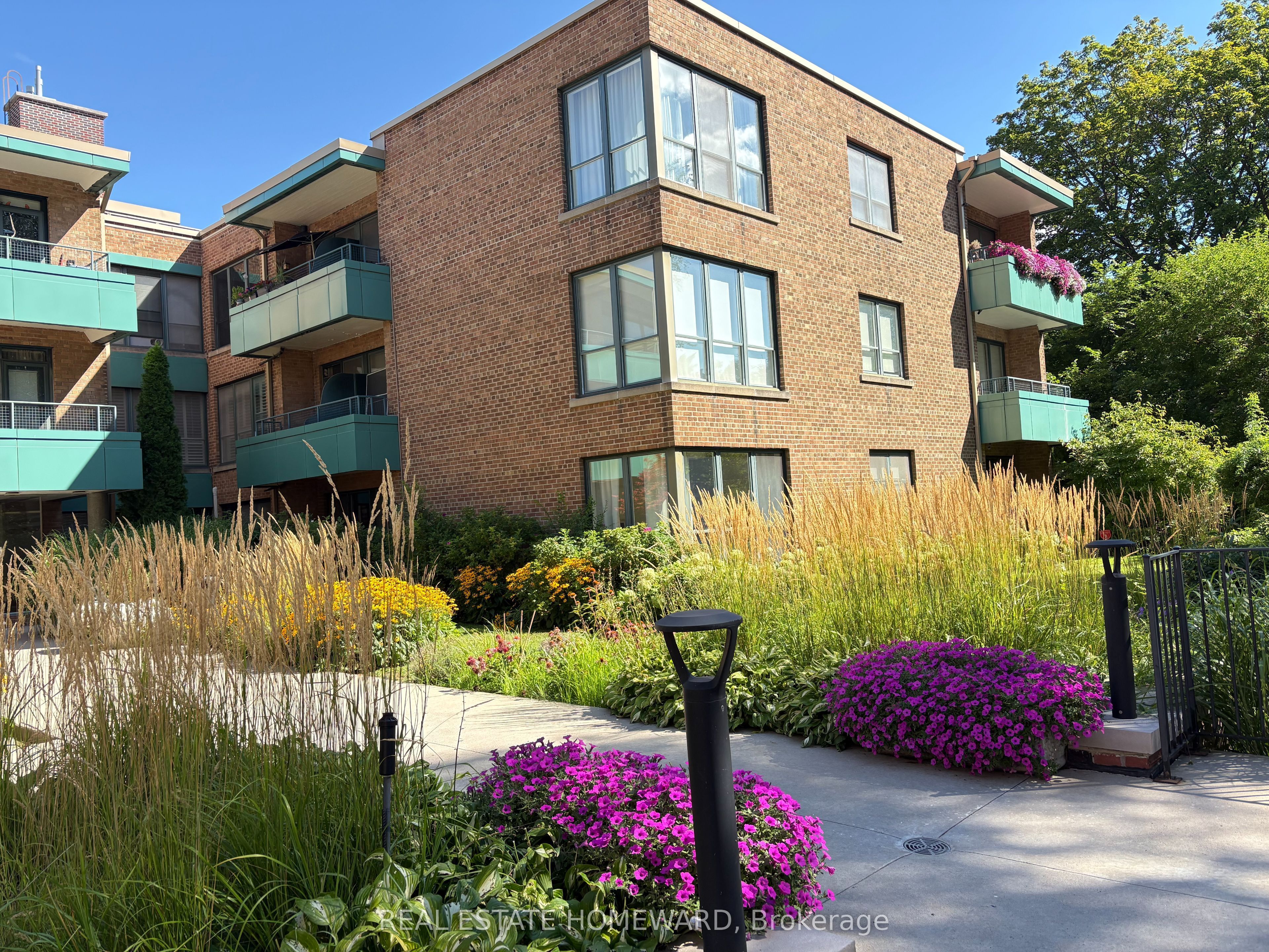 30 Elm Avenue 309, Toronto, ON M4W 1N5 photo 2
