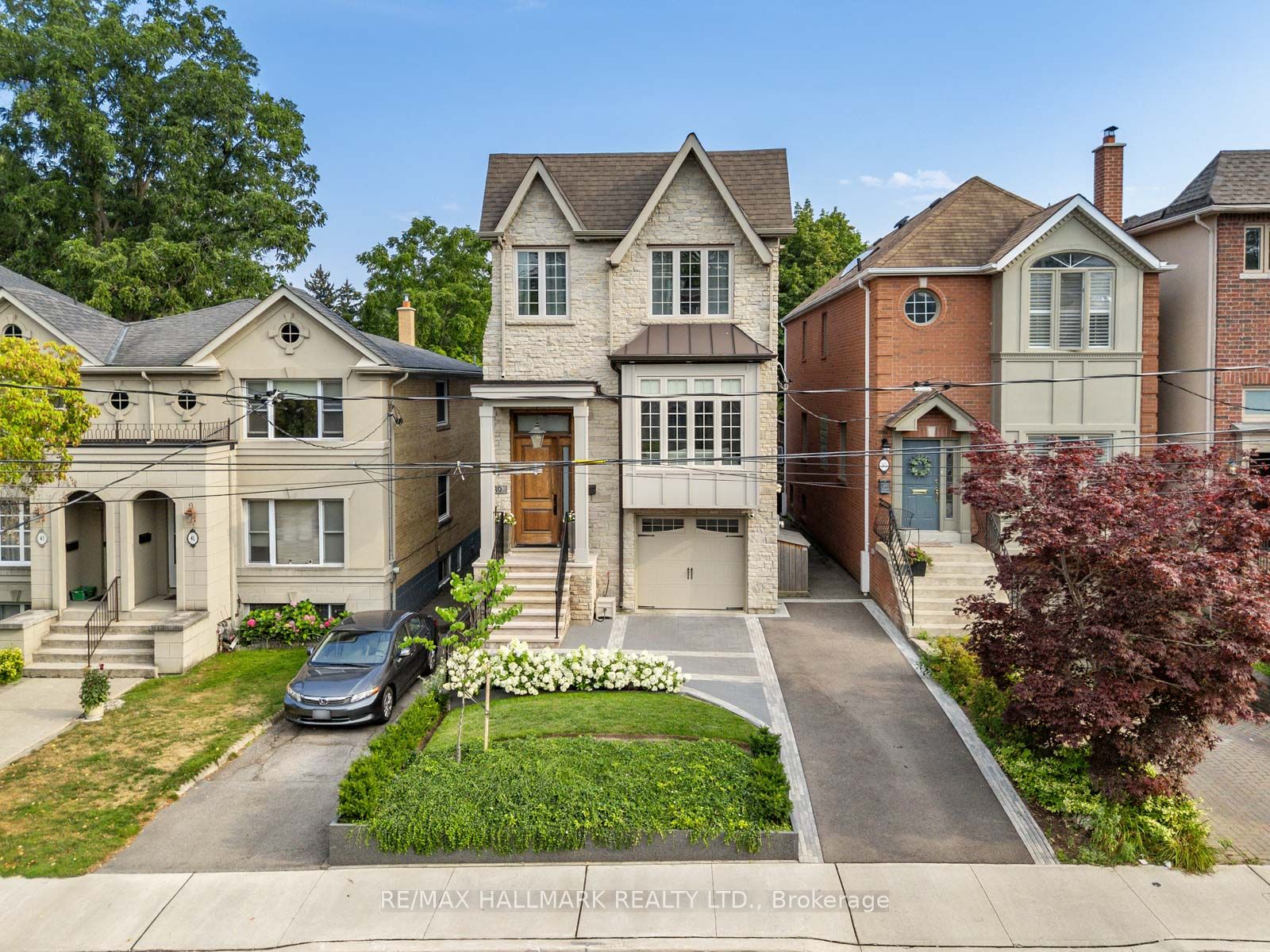 39 Glenforest Road, Toronto, ON M4N 1Z7