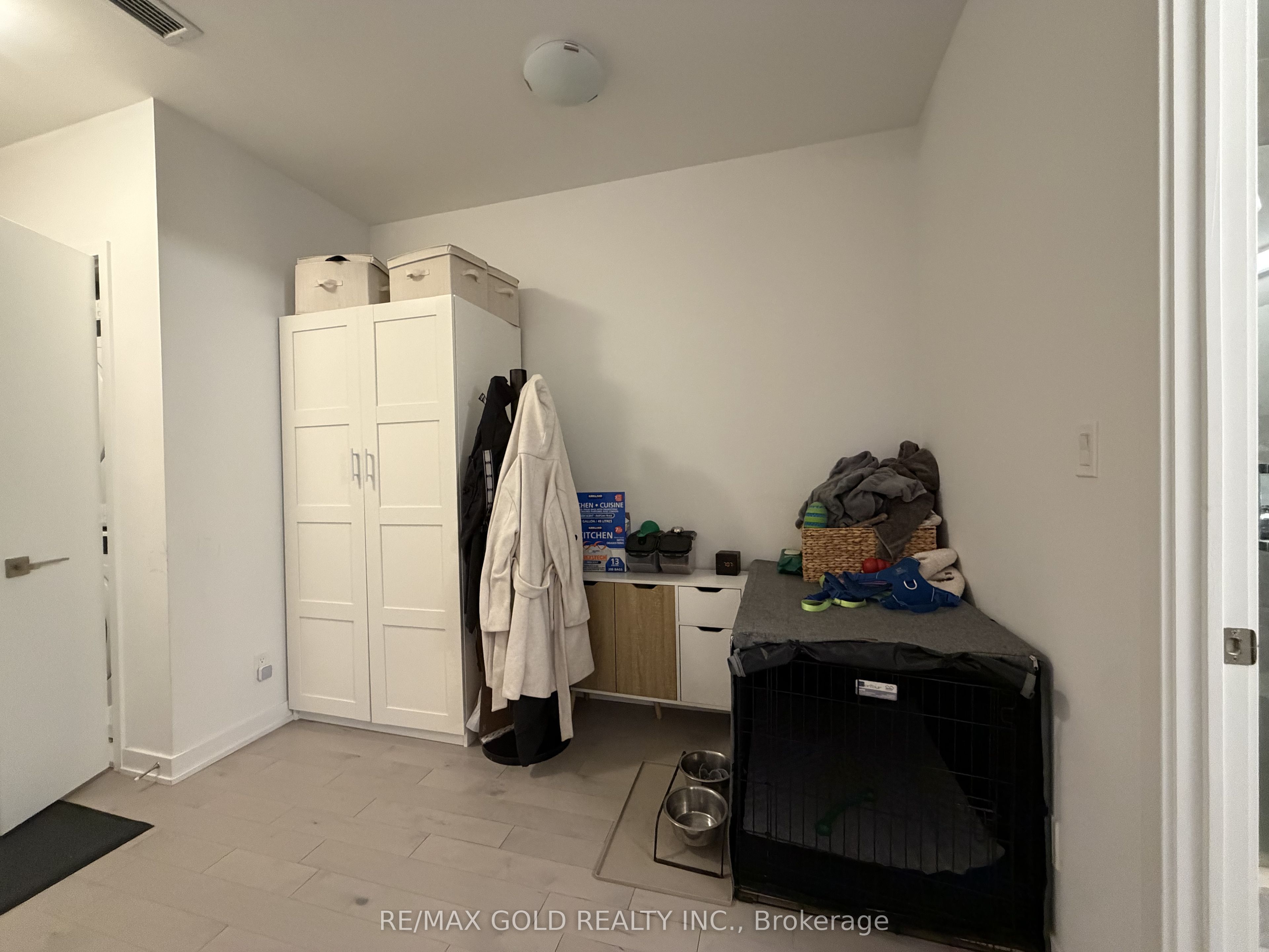 30 Ordnance Street 403, Toronto, ON M6K 0C8 photo 2