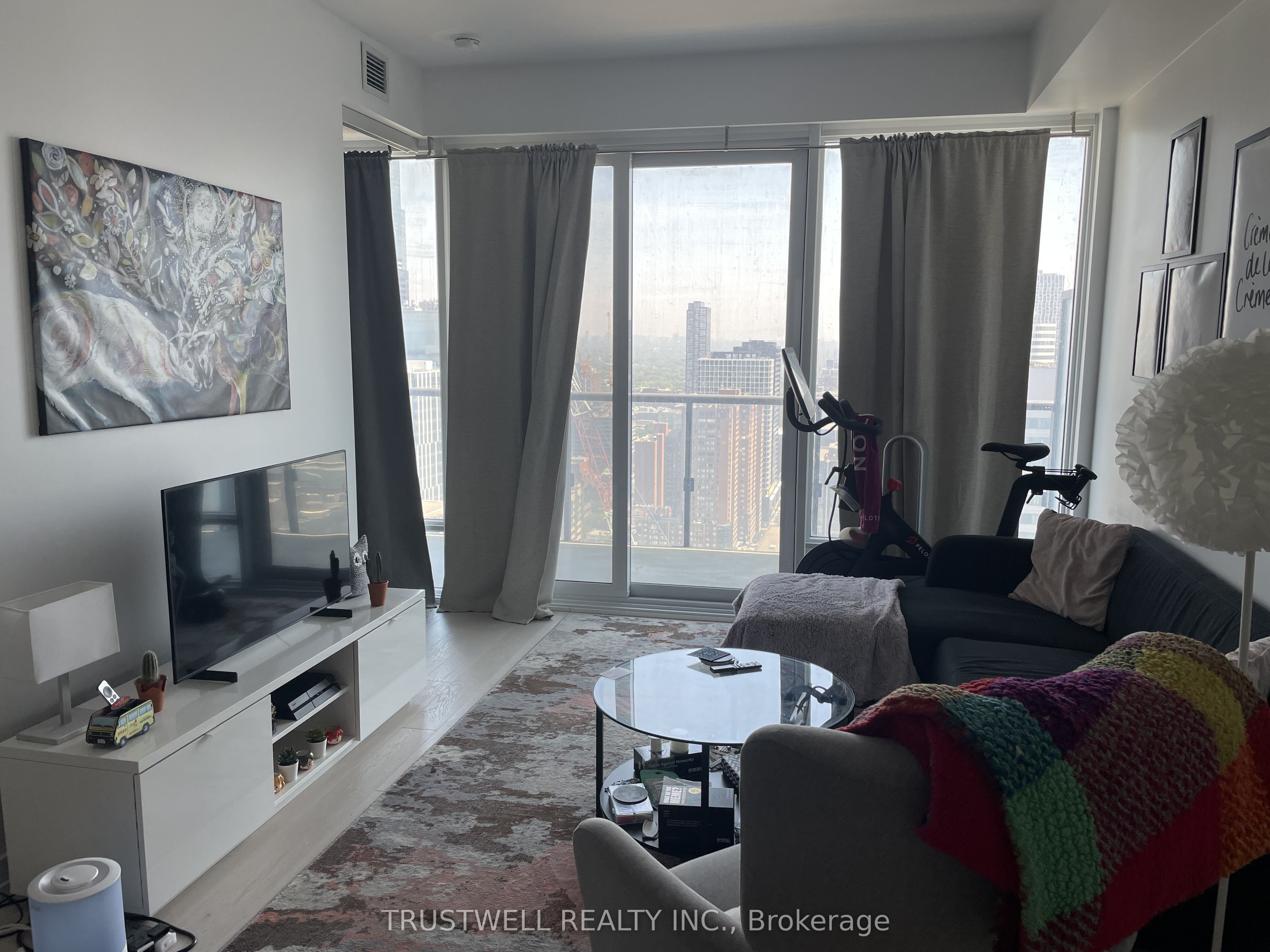 488 University Avenue 2605, Toronto, ON M5G 0C1 photo 2