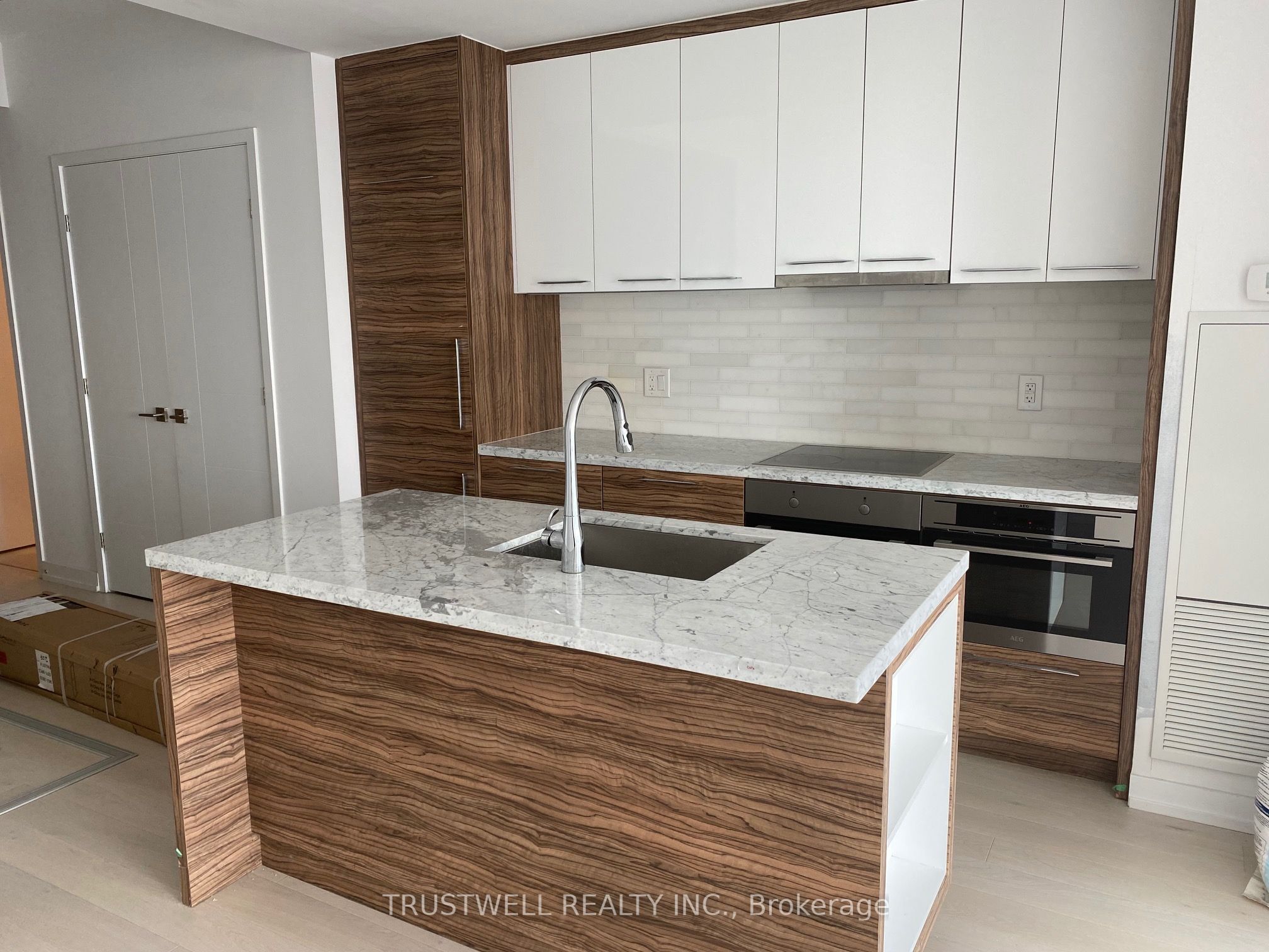 488 University Avenue 2605, Toronto, ON M5G 0C1 photo 3