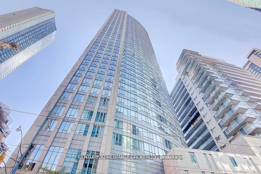 210 Victoria Street 608, Toronto, ON M5B 2R3