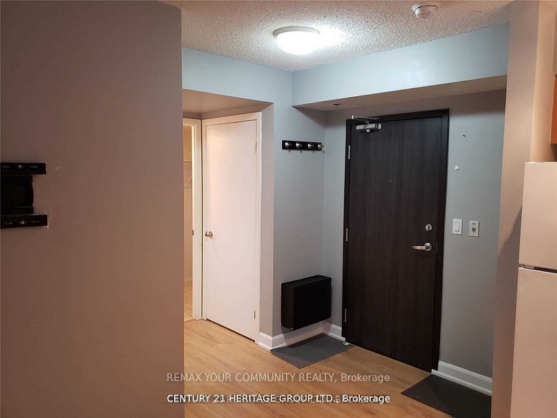 210 Victoria Street 608, Toronto, ON M5B 2R3 photo 2