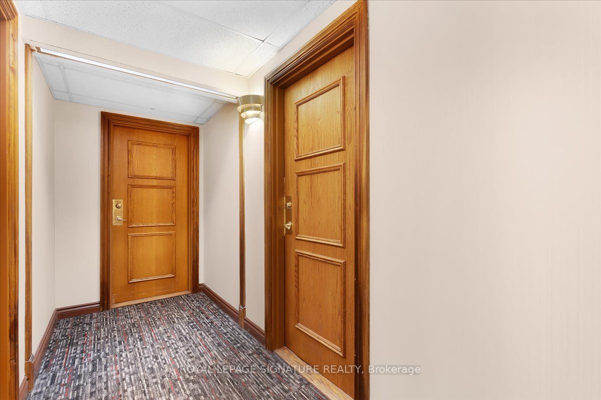 1700 Eglinton Avenue E 721, Toronto, ON M4A 2X4 photo 2