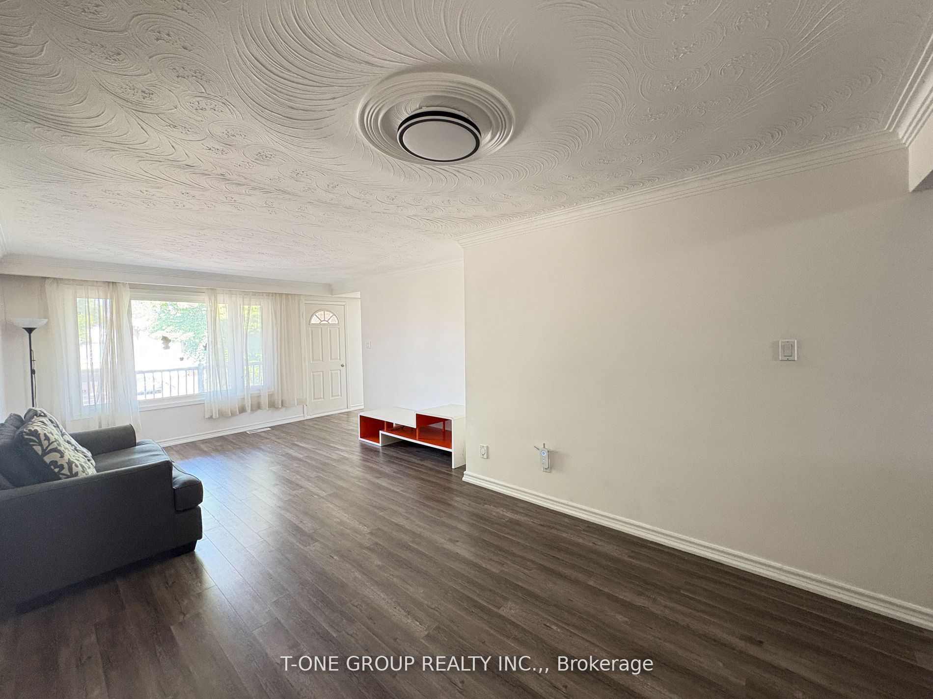 34 Navaho Drive Upper Fl, Toronto, ON M2H 2X3 photo 2