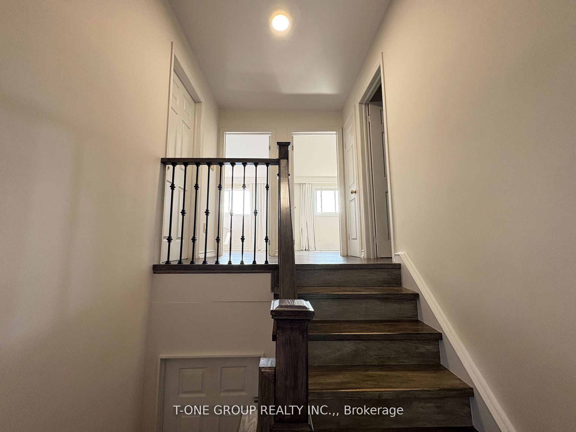 34 Navaho Drive Upper Fl, Toronto, ON M2H 2X3 photo 3