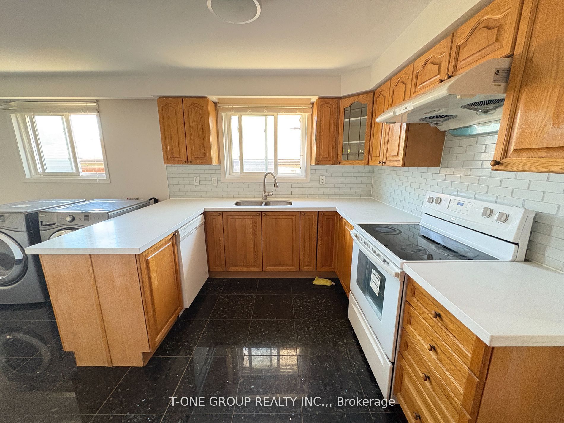 34 Navaho Drive Upper Fl, Toronto, ON M2H 2X3 photo 5