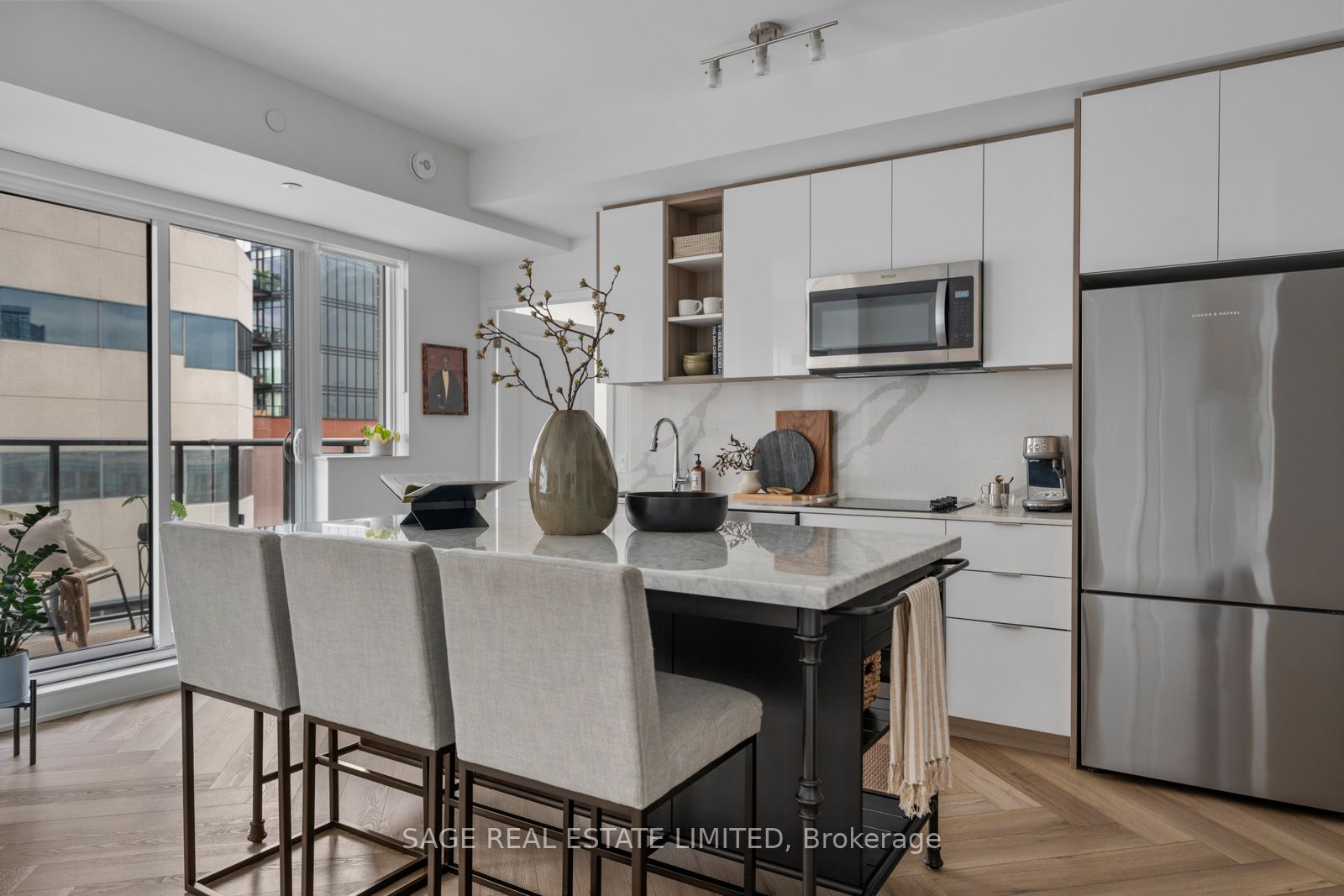 543 Richmond Street W 1128, Toronto, ON M5V 0W9