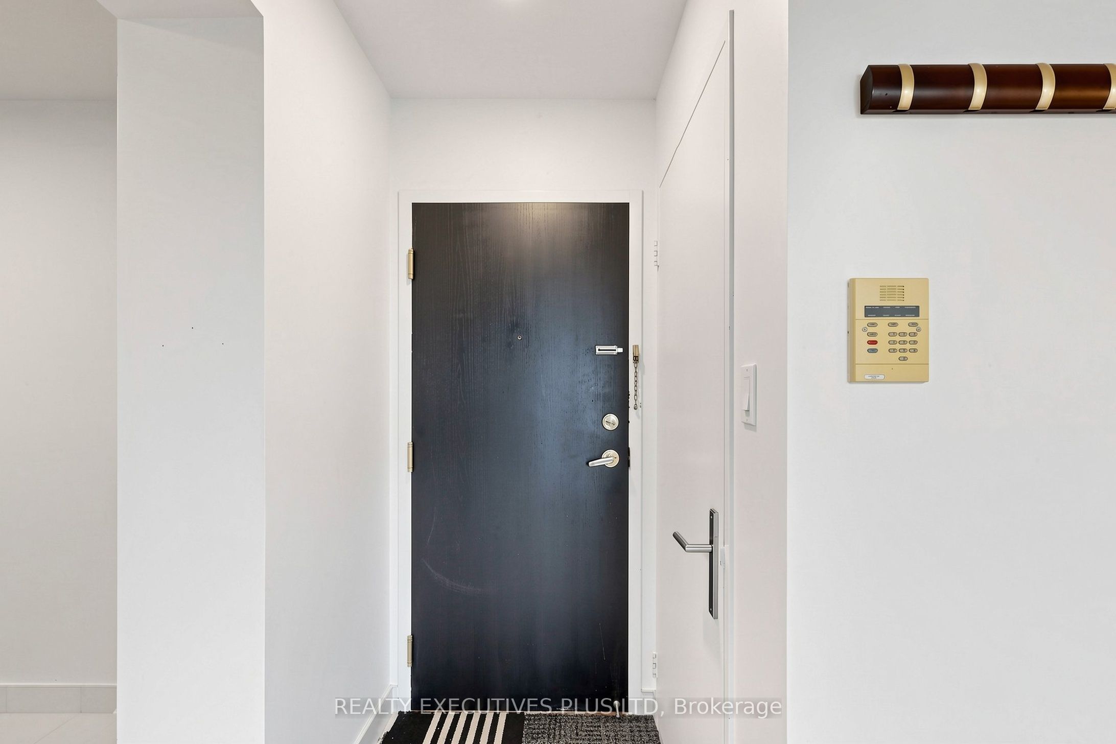 18 Hillcrest Avenue 604, Toronto, ON M2N 6T5 photo 3