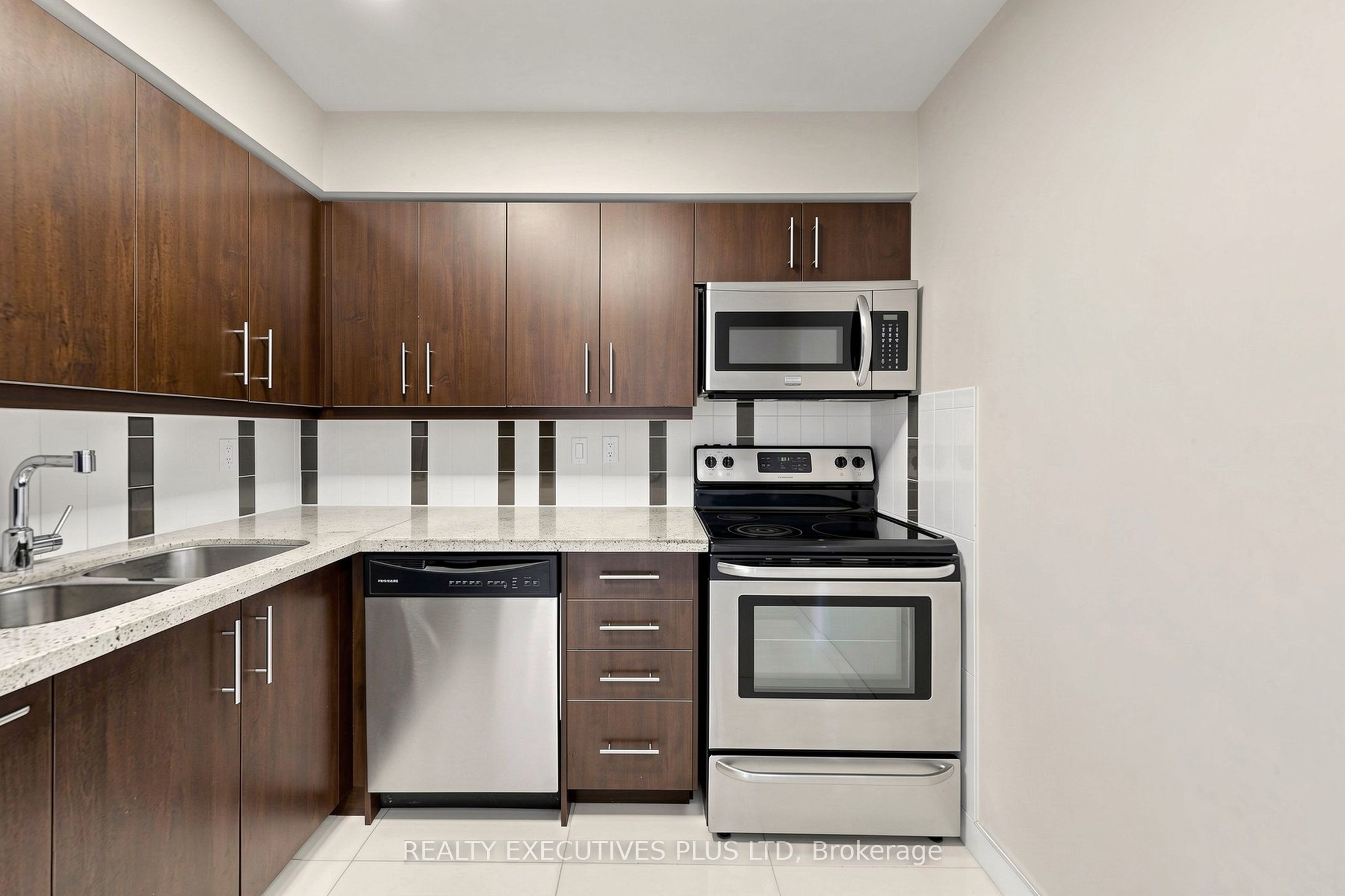 18 Hillcrest Avenue 604, Toronto, ON M2N 6T5 photo 5