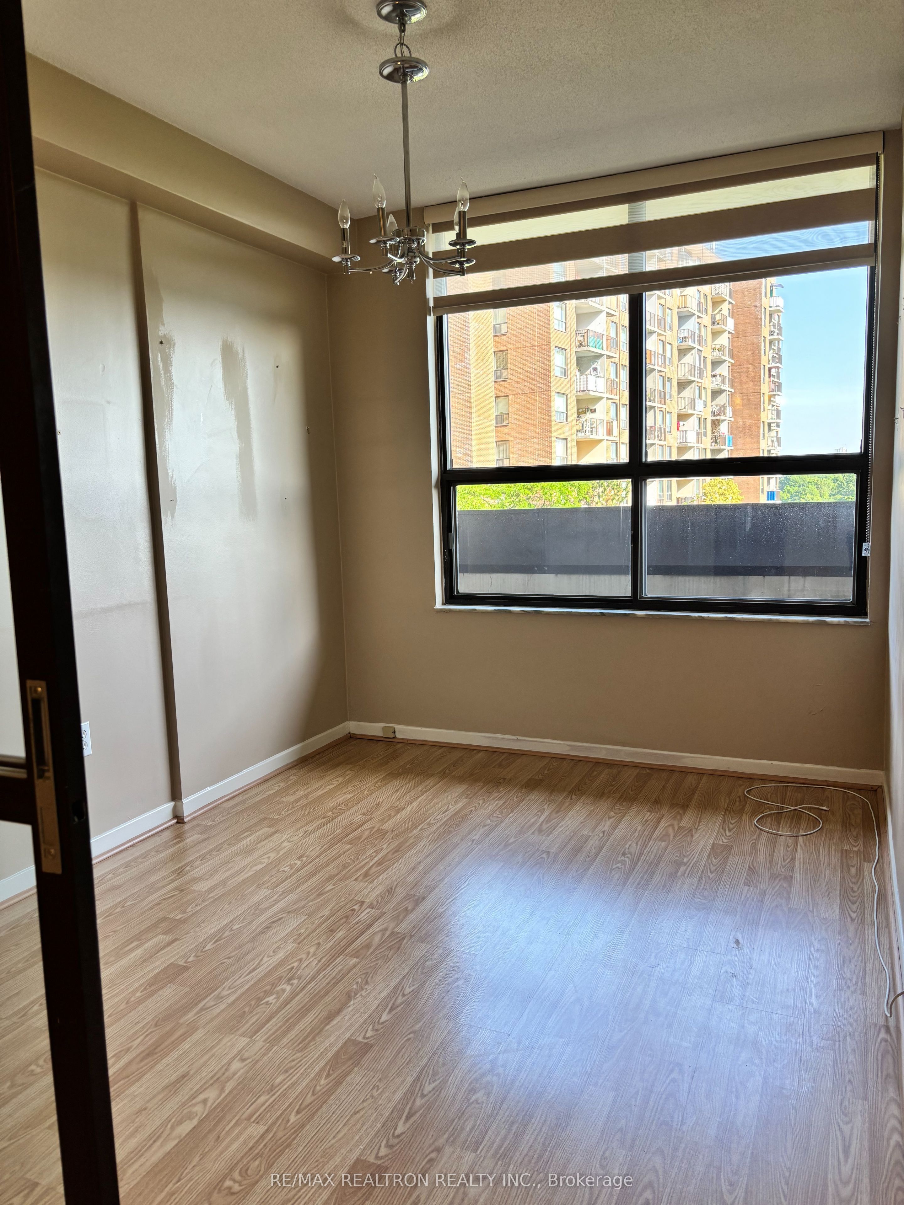 100 Canyon Avenue 508, Toronto, ON M3H 5T9 photo 4