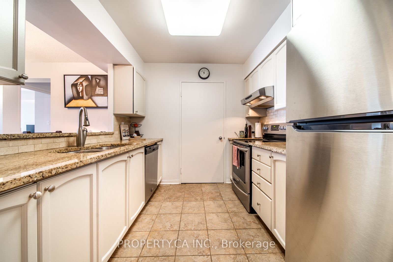 70 Mill Street 608, Toronto, ON M5A 4R1 photo 3